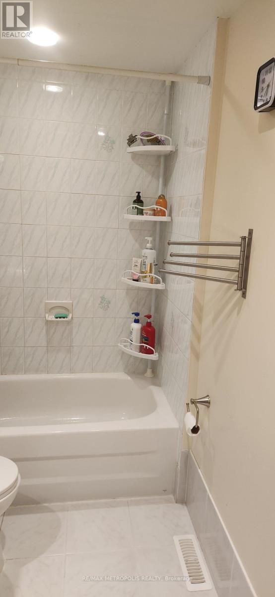 8 - 21 Rockwood Drive, Toronto, Ontario  M1M 3M9 - Photo 22 - E13722972