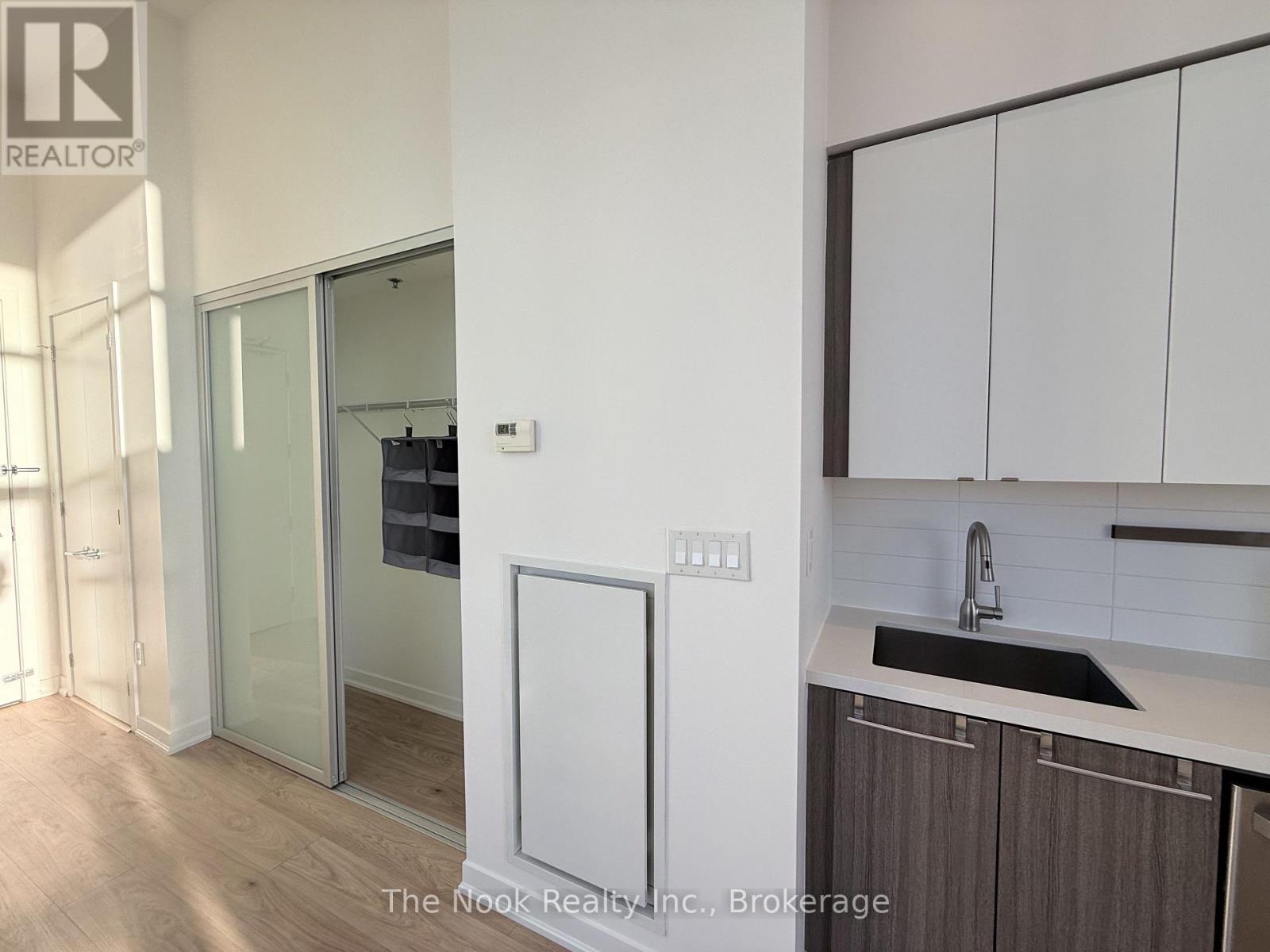 Ph712 - 88 Colgate Avenue, Toronto, Ontario  M4M 0A6 - Photo 17 - E13826676