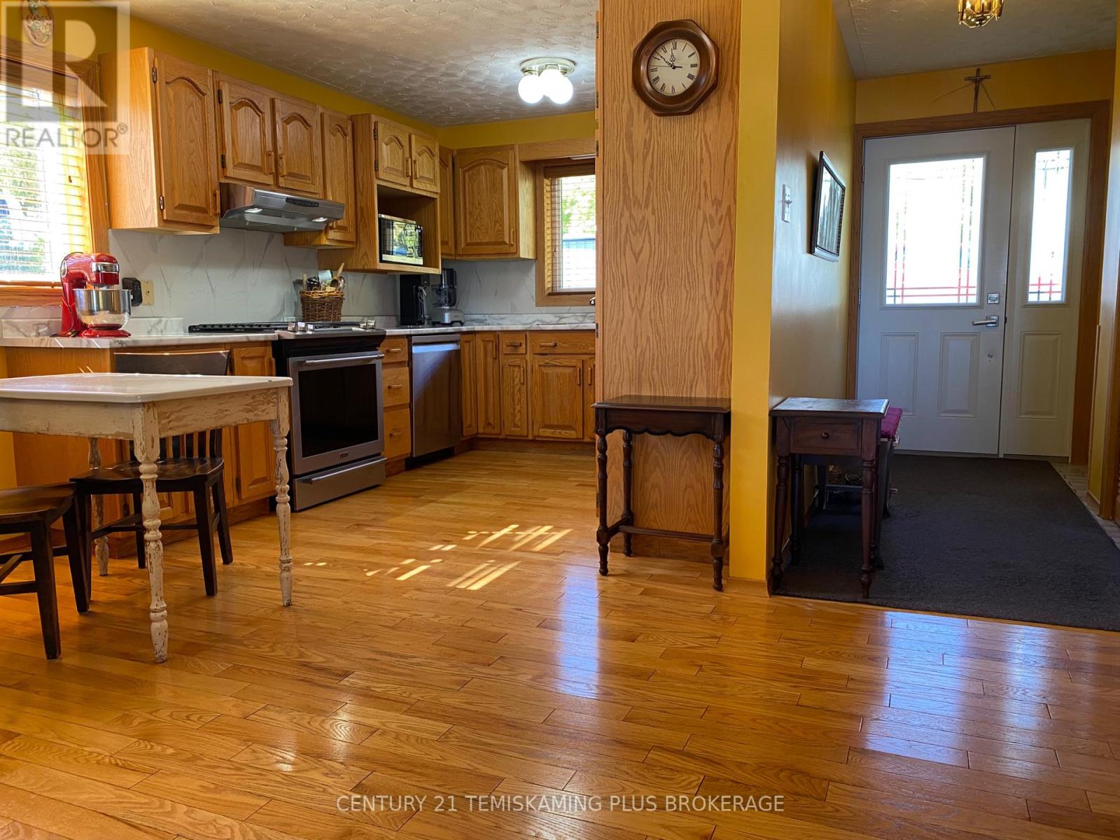 519 Lakeshore Road N, Temiskaming Shores, Ontario  P0J 1P0 - Photo 8 - T13747134