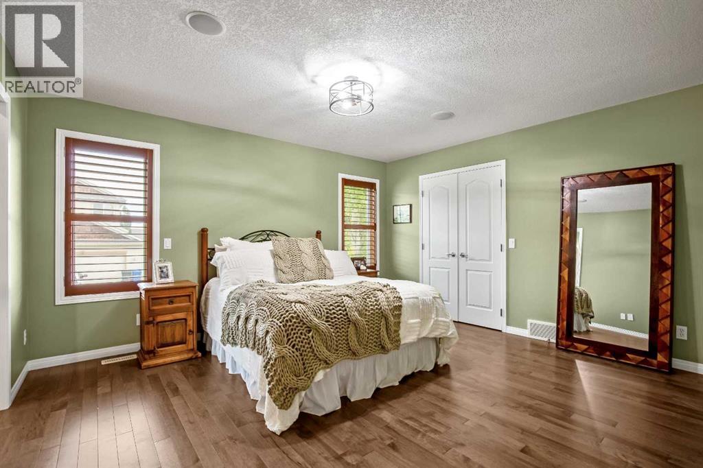 212 Westland Street, Okotoks, Alberta  T1S 2L3 - Photo 5 - A2347313