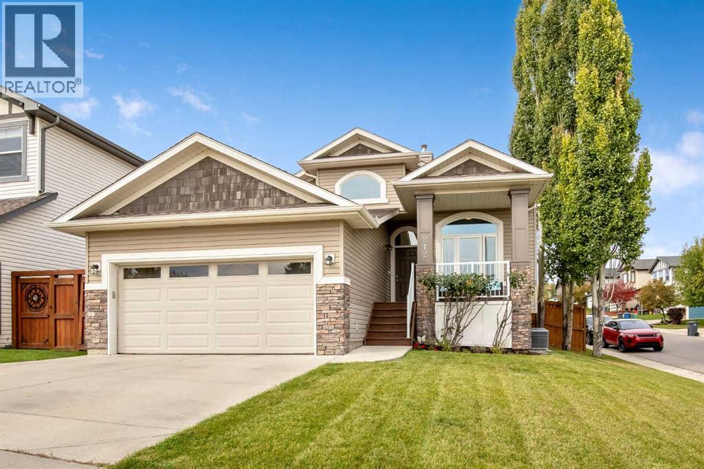 212 Westland Street, Okotoks, Alberta  T1S 2L3 - Photo 1 - A2347313