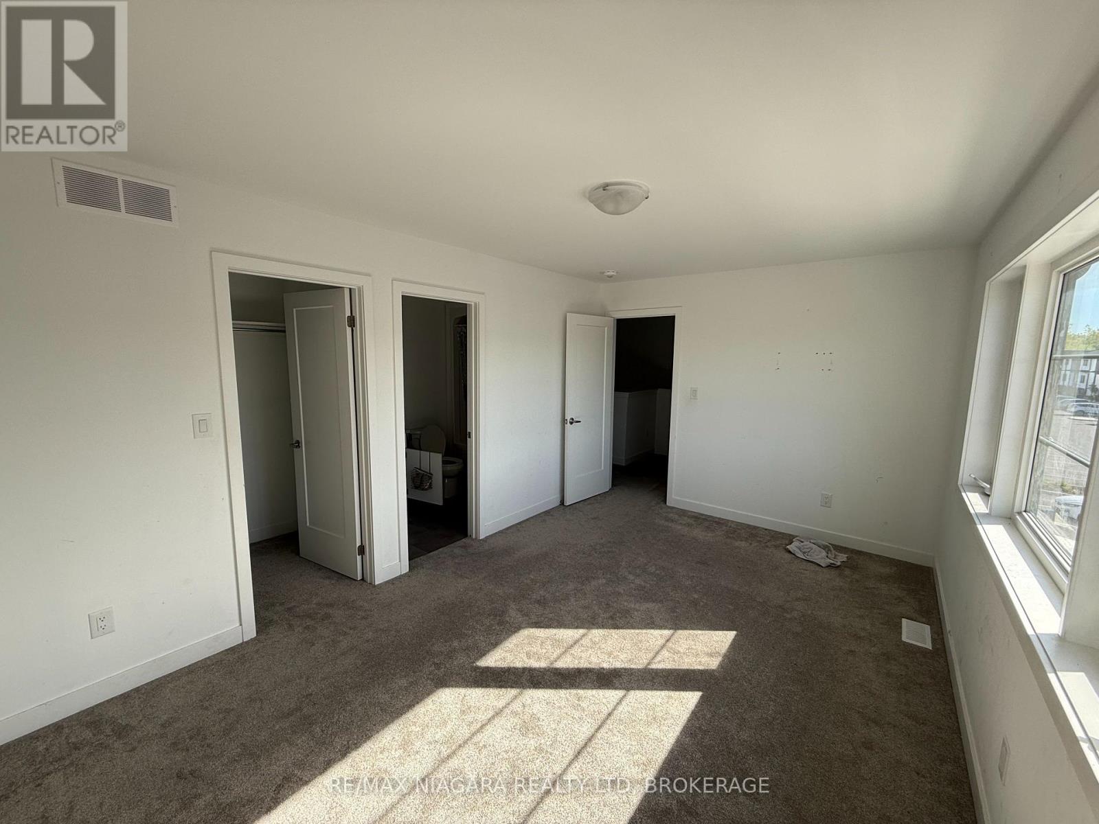 824 - 4263 Fourth Avenue, Niagara Falls, Ontario  L2E 0C2 - Photo 5 - X13826660