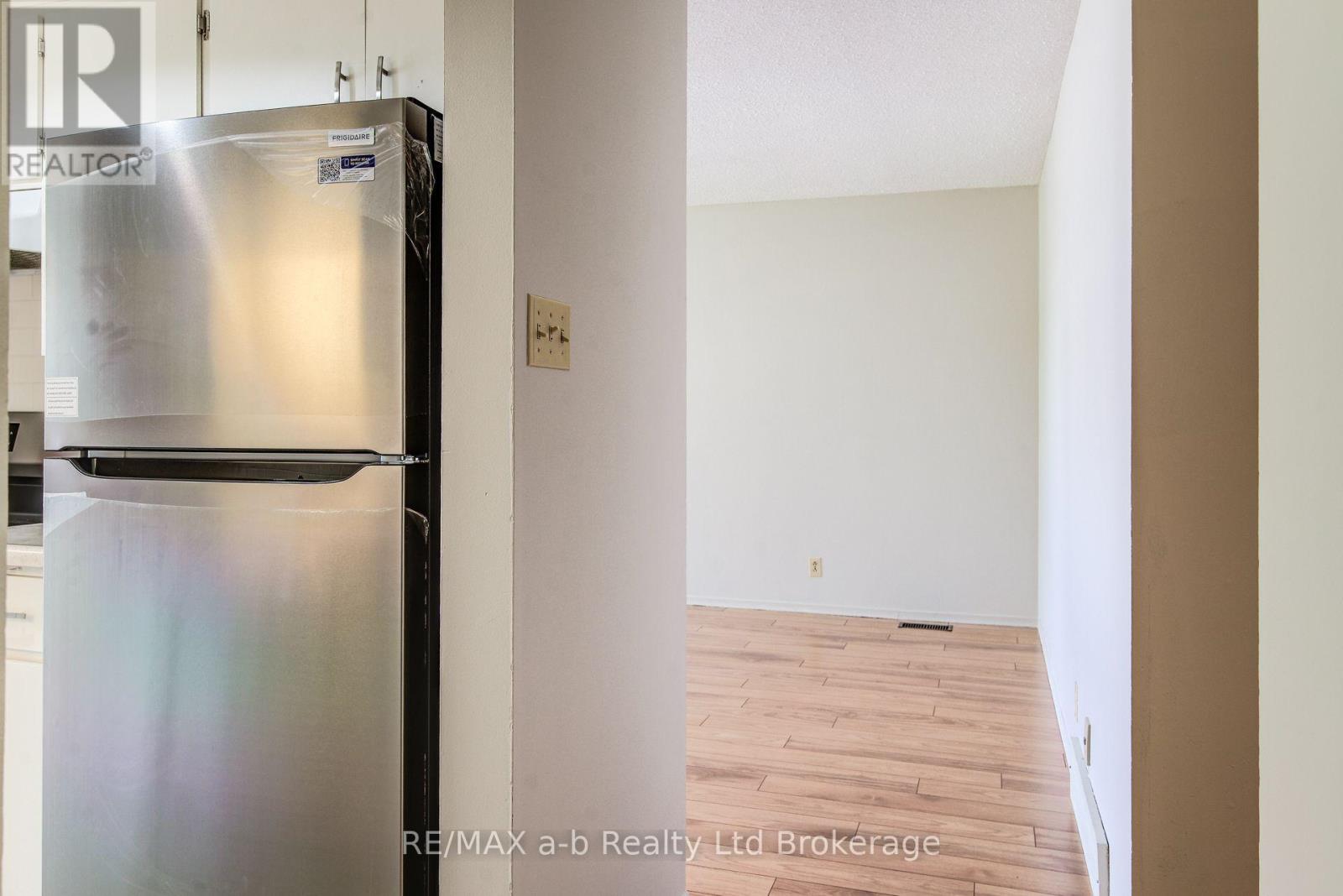 321 Bluevale Street N, Waterloo, Ontario  N2J 4H6 - Photo 15 - X13826726