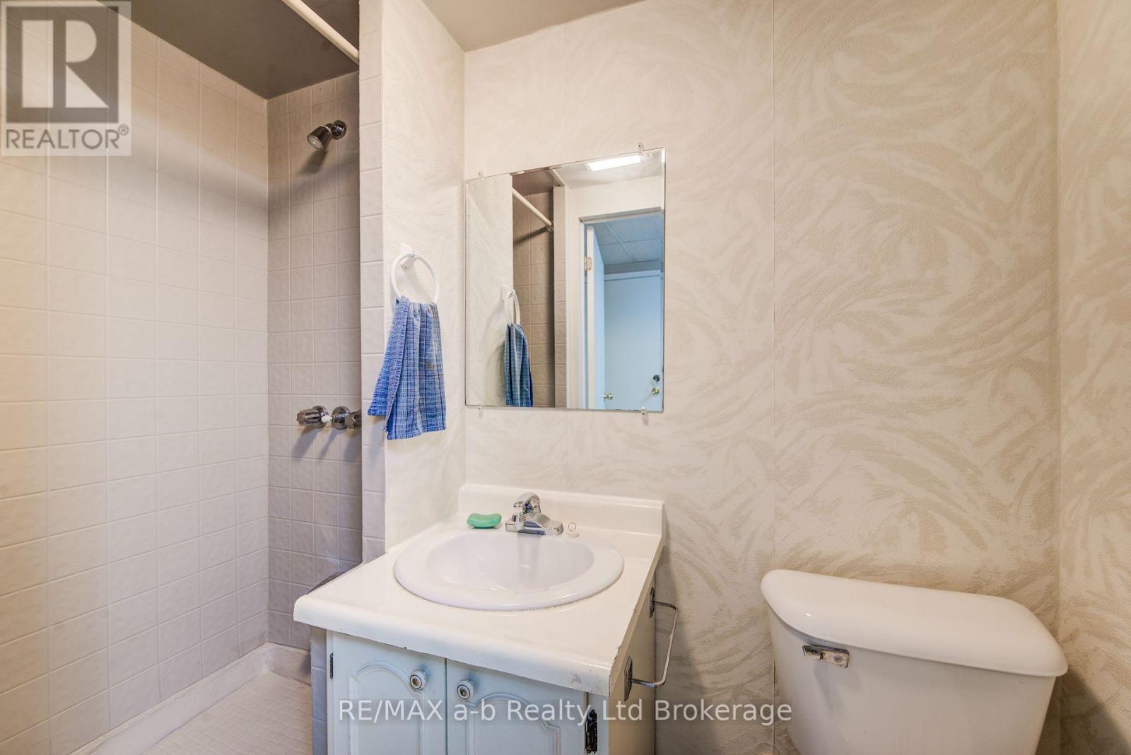 321 Bluevale Street N, Waterloo, Ontario  N2J 4H6 - Photo 28 - X13826726