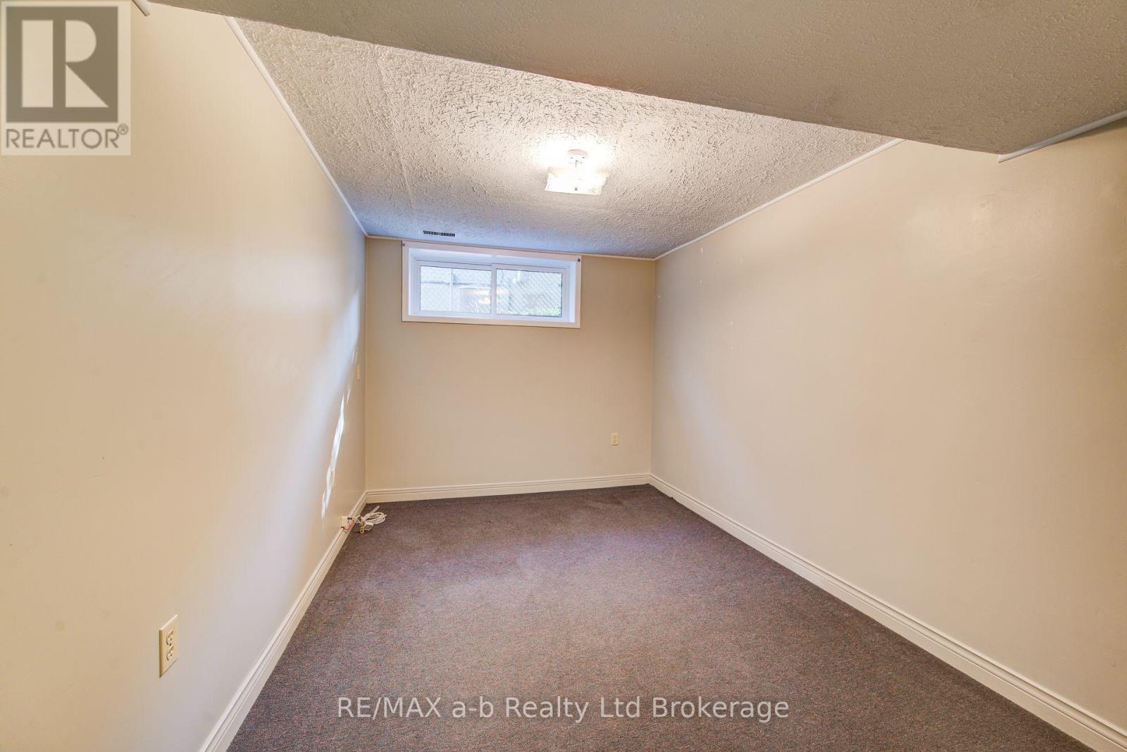 321 Bluevale Street N, Waterloo, Ontario  N2J 4H6 - Photo 32 - X13826726