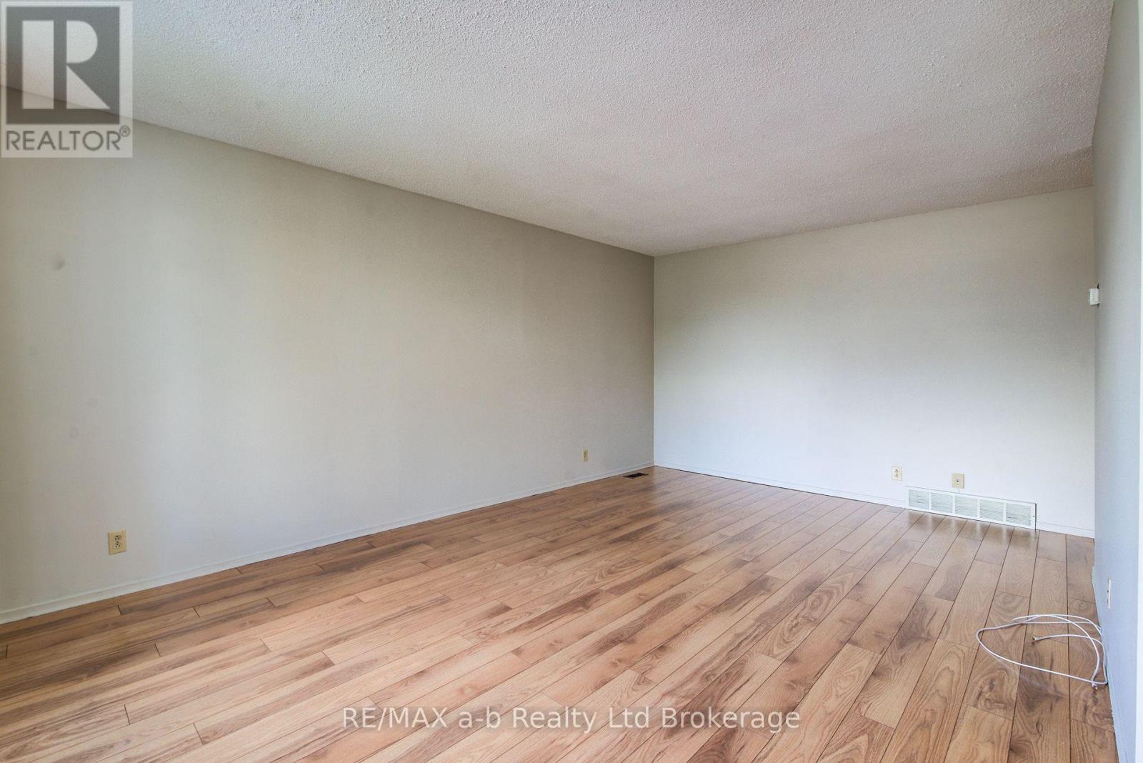 321 Bluevale Street N, Waterloo, Ontario  N2J 4H6 - Photo 6 - X13826726