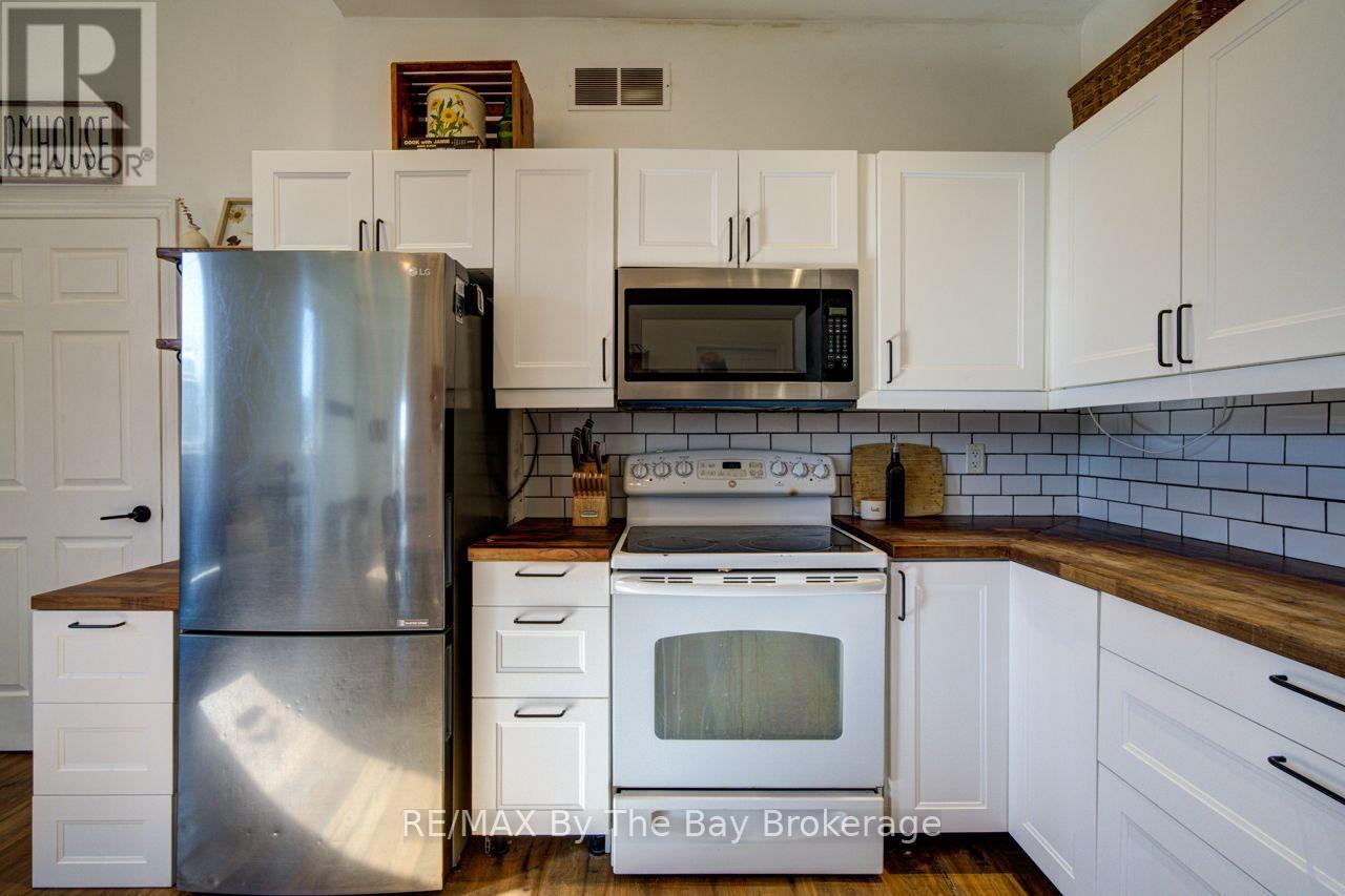 2574 Fairgrounds Road South Road S, Clearview, Ontario  L0M 1G0 - Photo 8 - S13826690