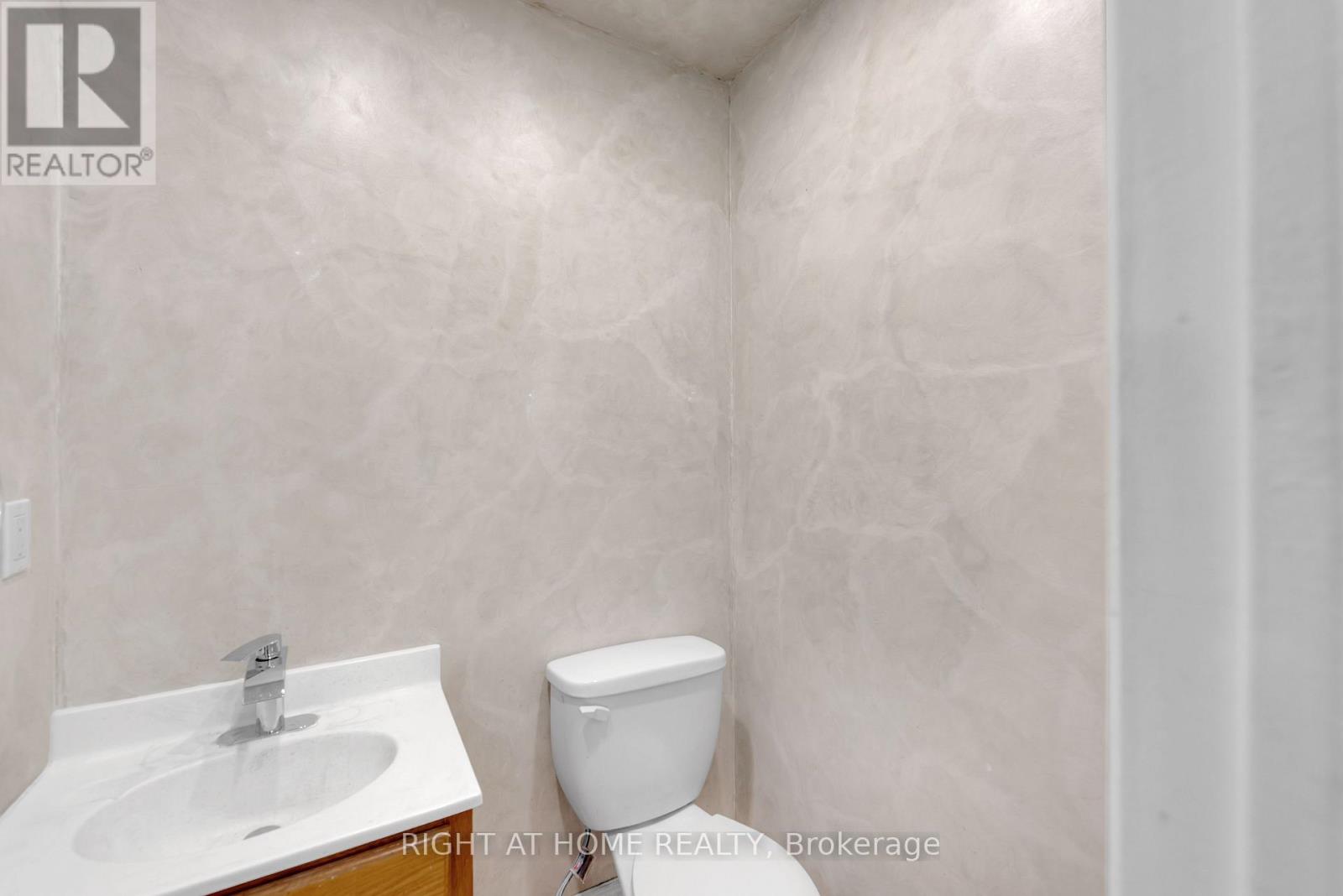 45 Blair Crescent, Barrie, Ontario  L4M 5Y6 - Photo 10 - S13826692