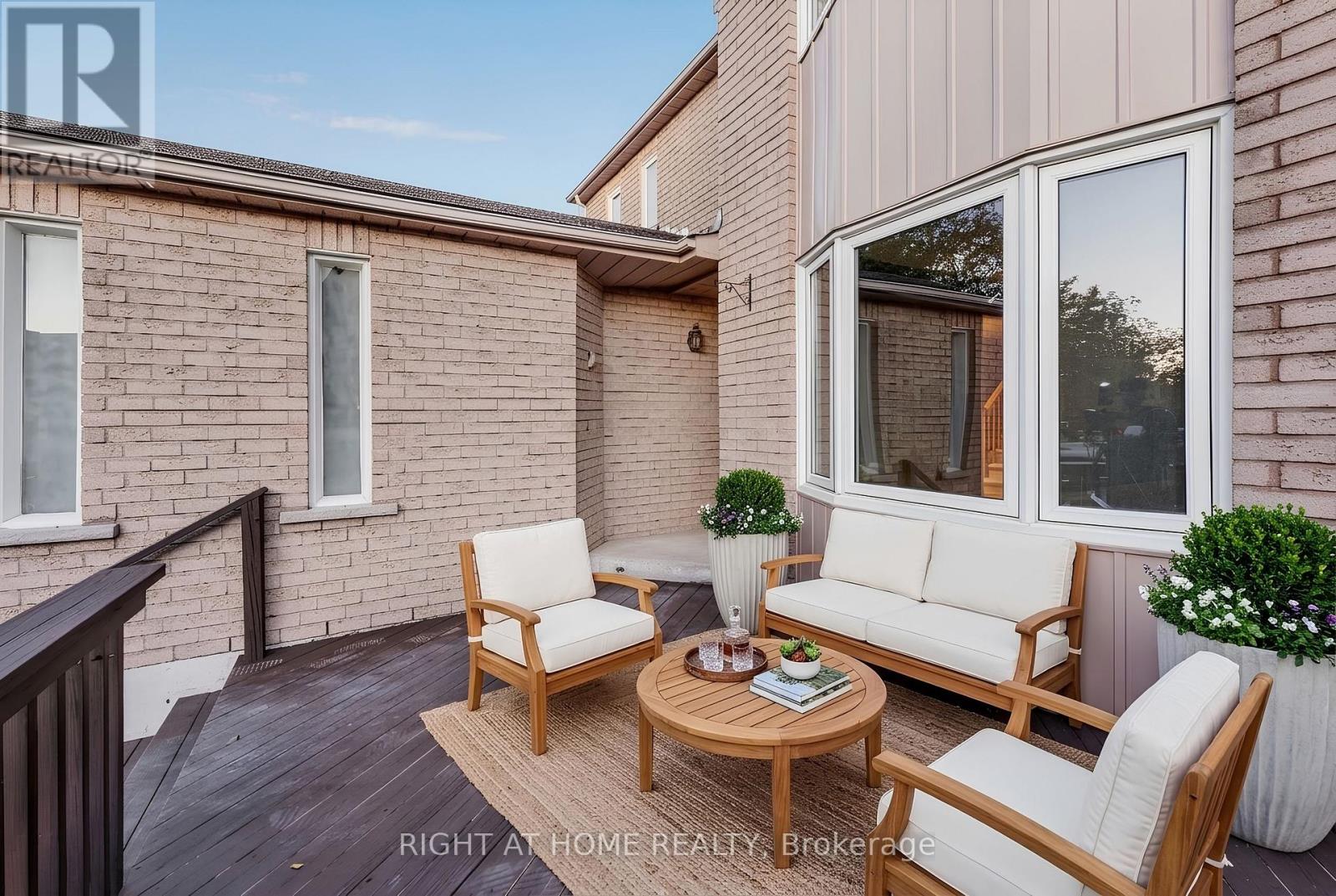 45 Blair Crescent, Barrie, Ontario  L4M 5Y6 - Photo 2 - S13826692