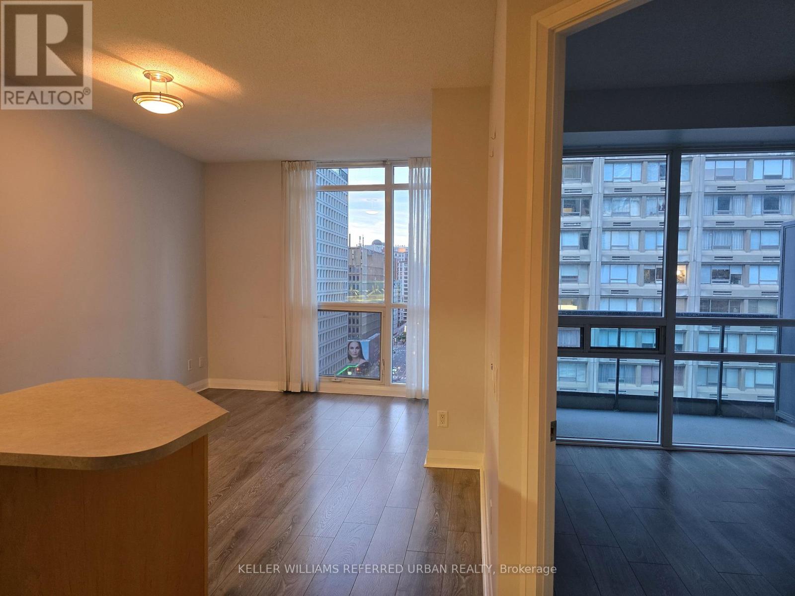 1504 - 1121 Bay Street, Toronto, Ontario  M5S 3L9 - Photo 8 - C13679700