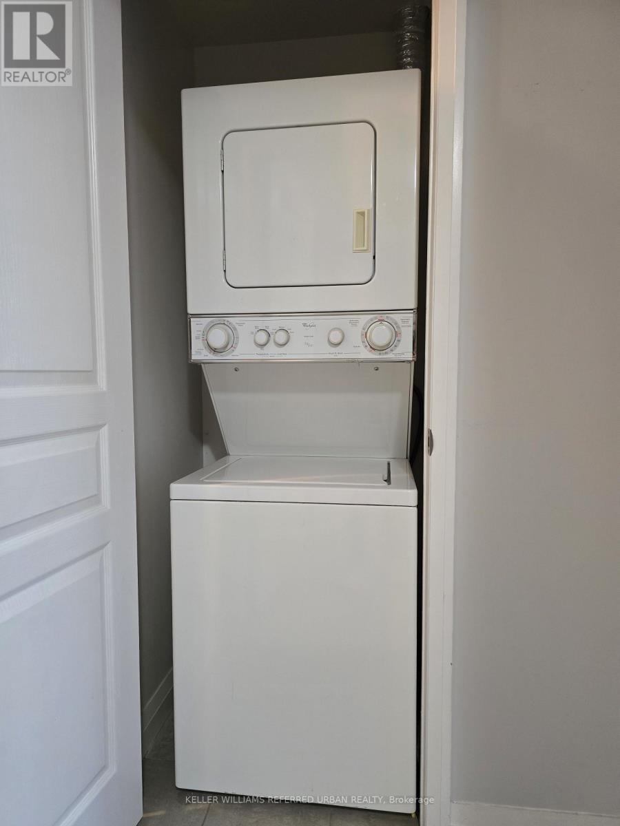 1504 - 1121 Bay Street, Toronto, Ontario  M5S 3L9 - Photo 12 - C13679700