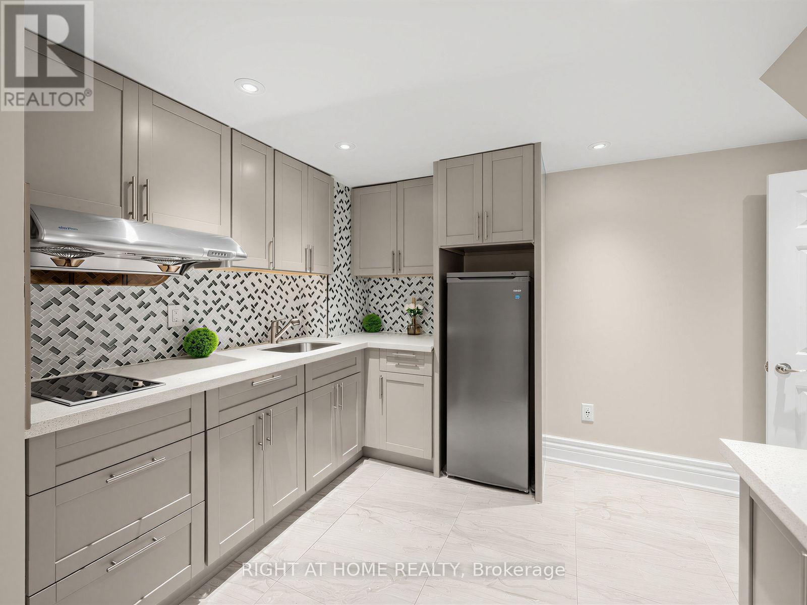 67 Bigham Crescent, Toronto, Ontario  M9C 5C5 - Photo 26 - W13826662