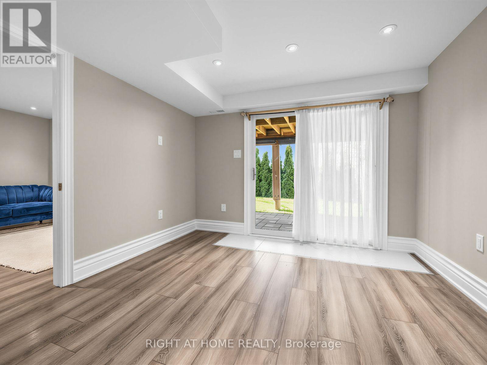 67 Bigham Crescent, Toronto, Ontario  M9C 5C5 - Photo 32 - W13826662