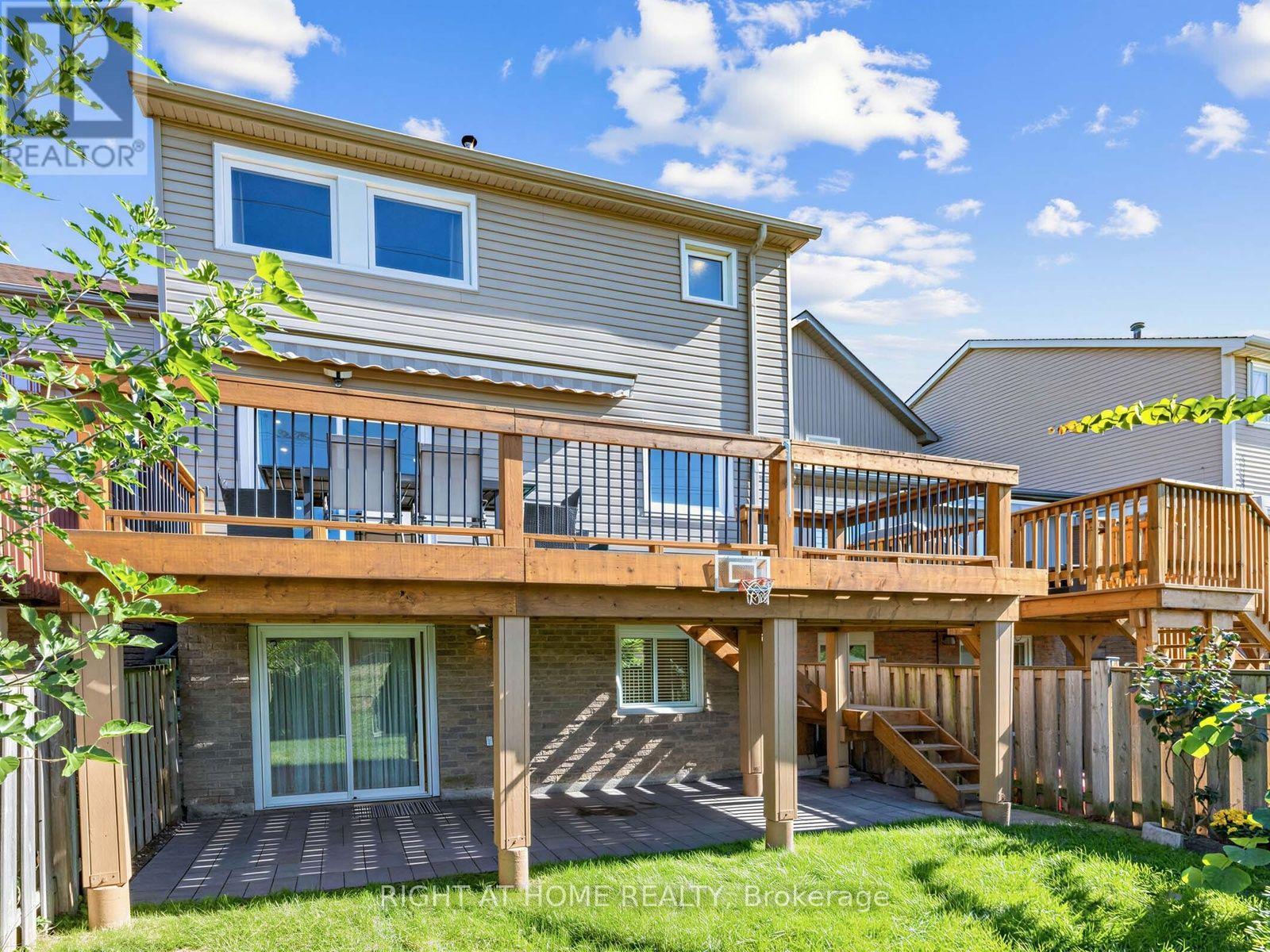 67 Bigham Crescent, Toronto, Ontario  M9C 5C5 - Photo 34 - W13826662