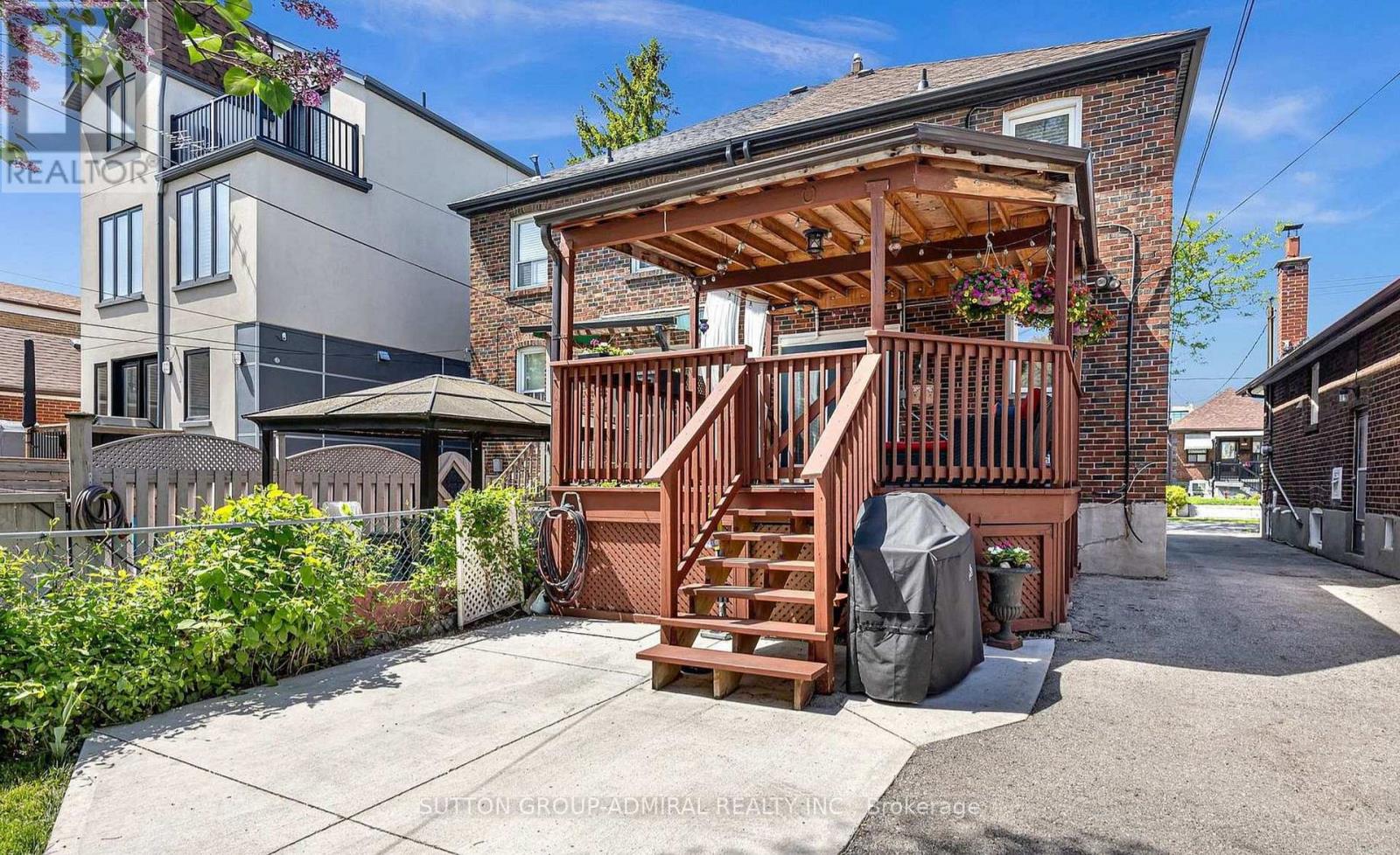 451 Whitmore Avenue, Toronto, Ontario  M6E 2N6 - Photo 20 - W13826672