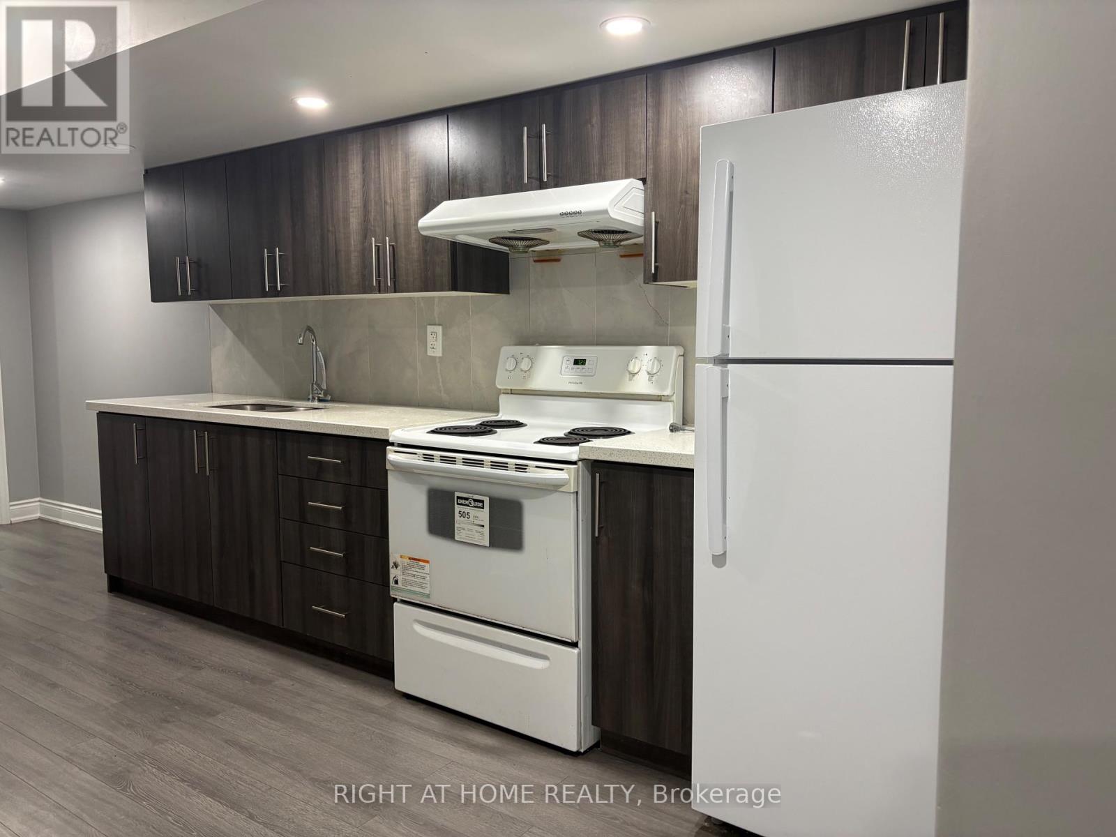 (Lower Level) - 846 Francine Crescent, Mississauga, Ontario  L5V 0E2 - Photo 8 - W13826698