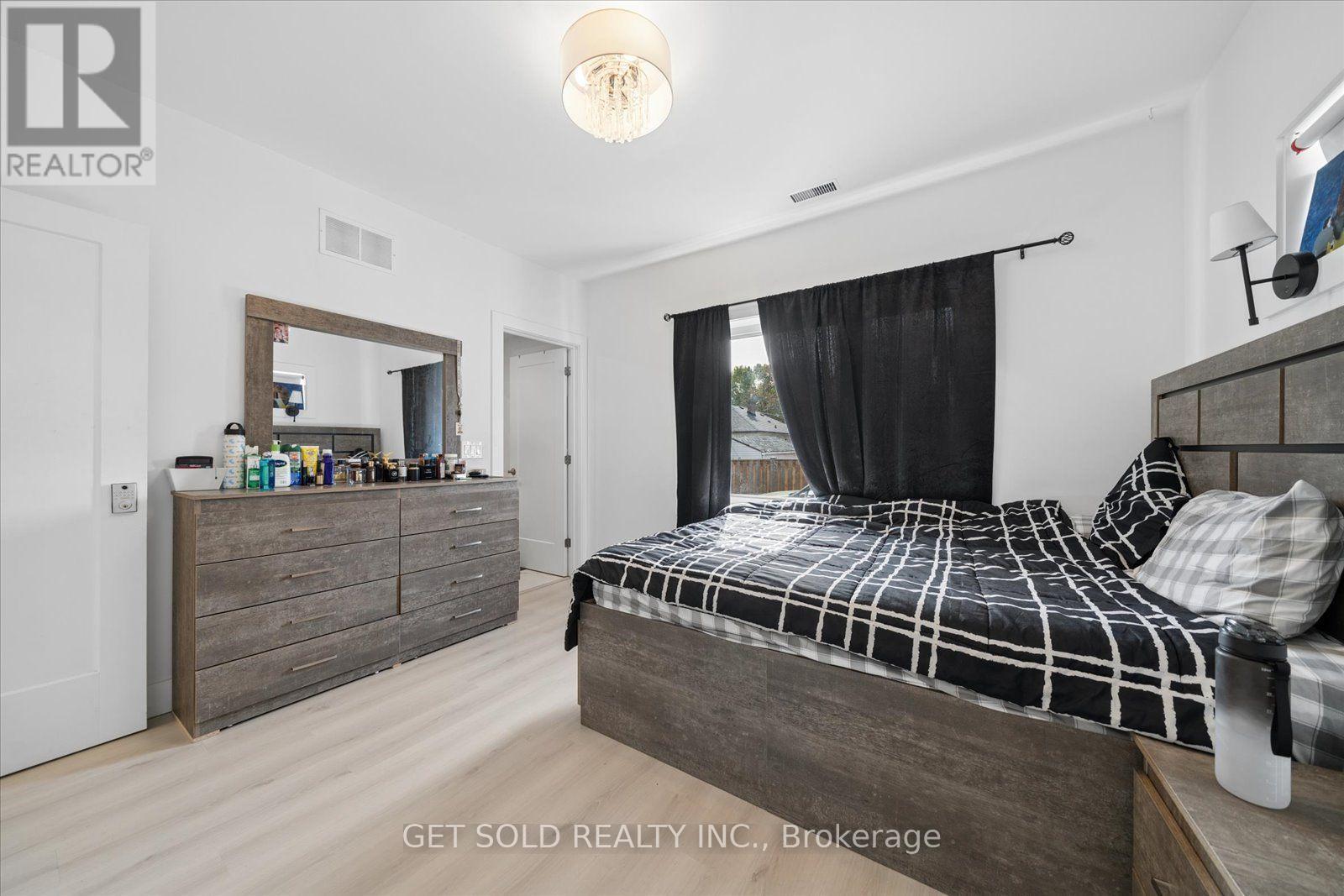 15 Burrard Road, Toronto, Ontario  M9W 3T1 - Photo 13 - W13826704