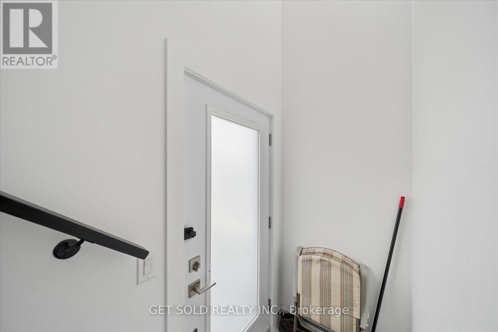 15 Burrard Road, Toronto, Ontario  M9W 3T1 - Photo 16 - W13826704