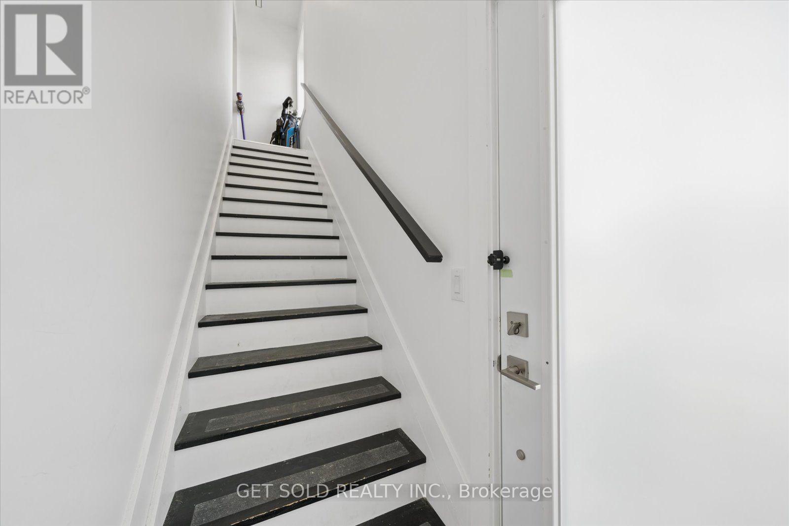 15 Burrard Road, Toronto, Ontario  M9W 3T1 - Photo 17 - W13826704