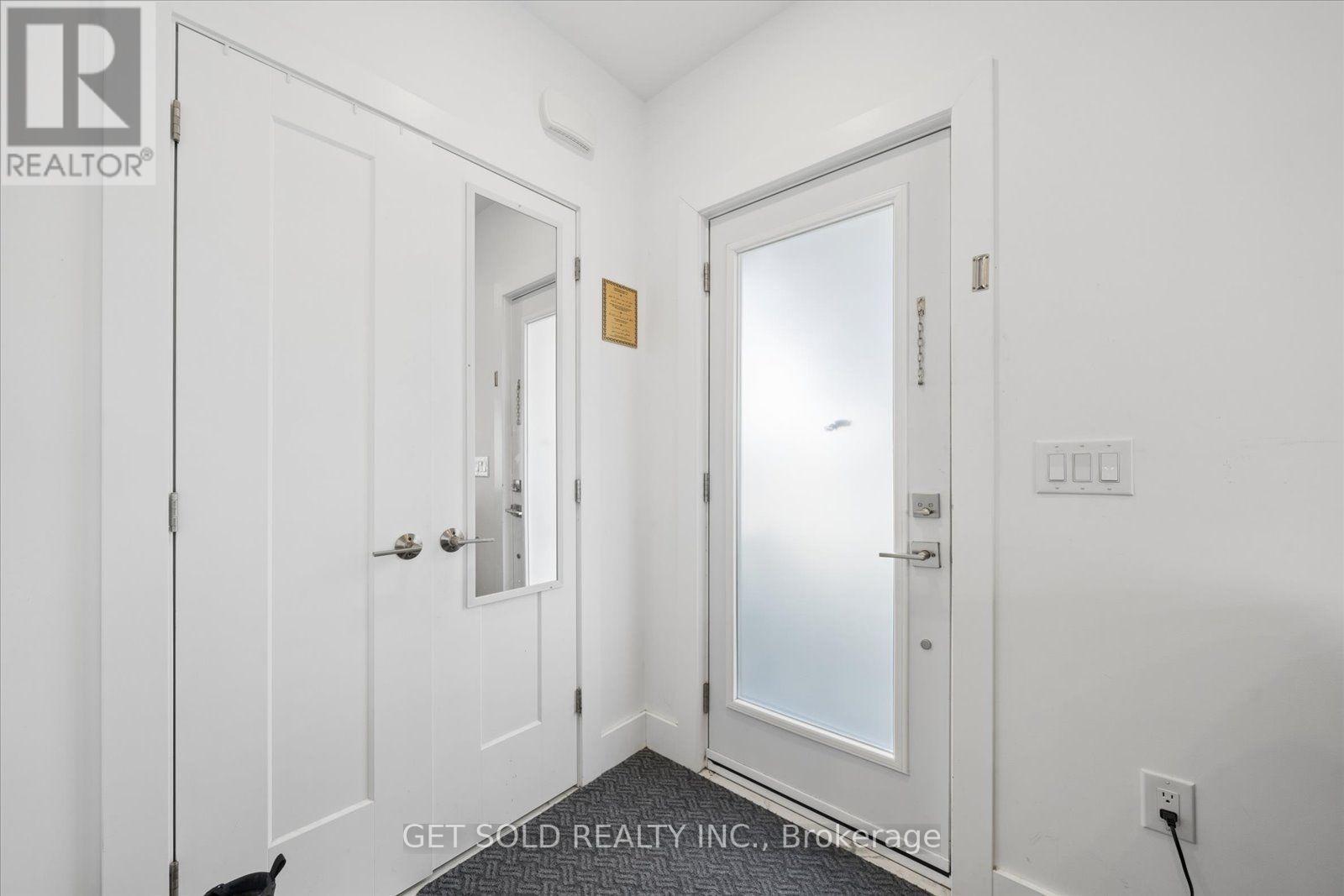 15 Burrard Road, Toronto, Ontario  M9W 3T1 - Photo 4 - W13826704