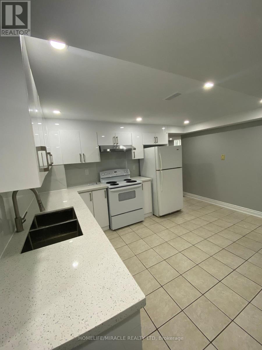 Bsmt - 53 Parkside Drive, Brampton, Ontario  L6Y 3A1 - Photo 6 - W13826706