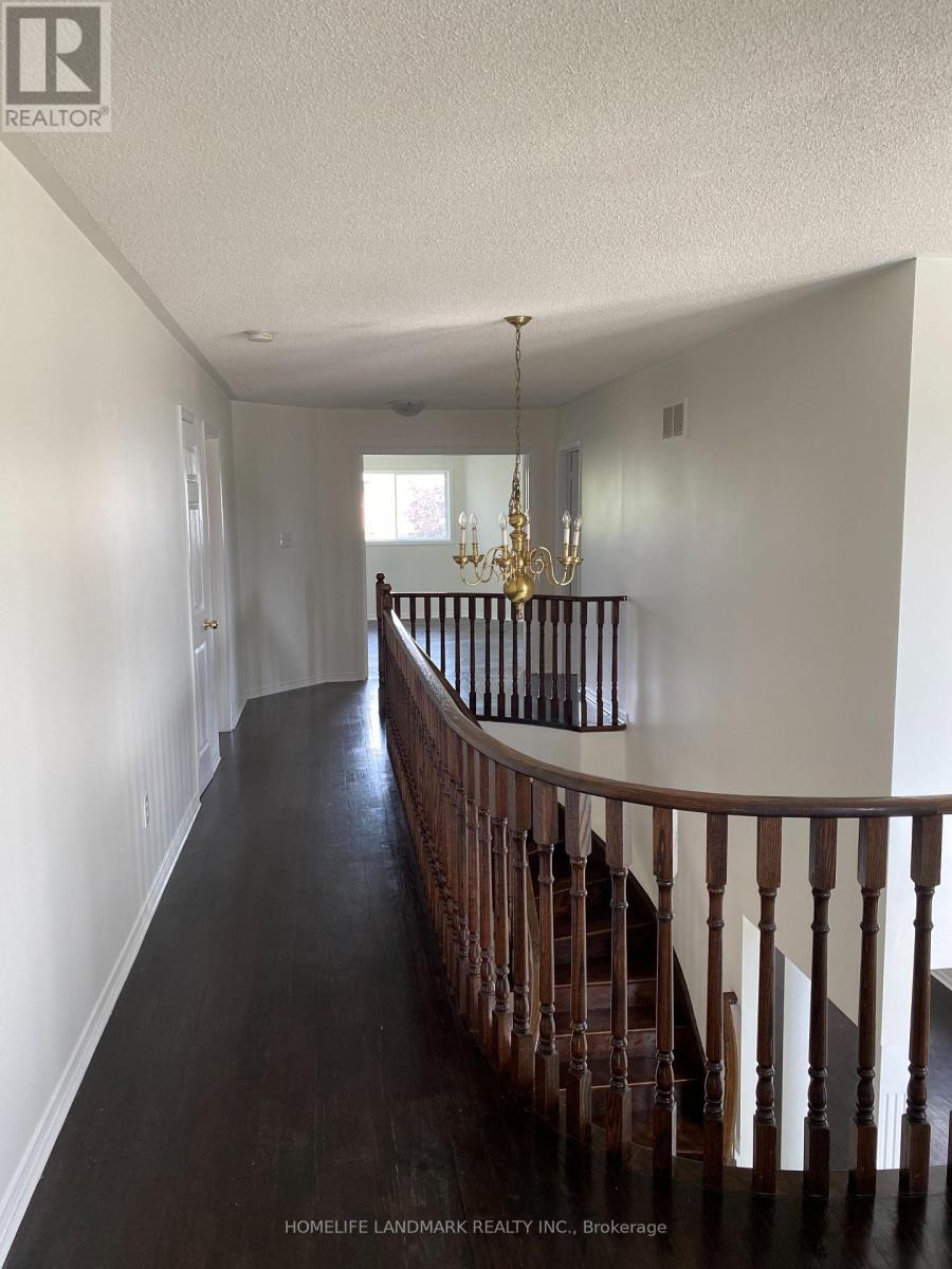 213 Barondale Drive, Mississauga, Ontario  L4Z 3N7 - Photo 13 - W13826708