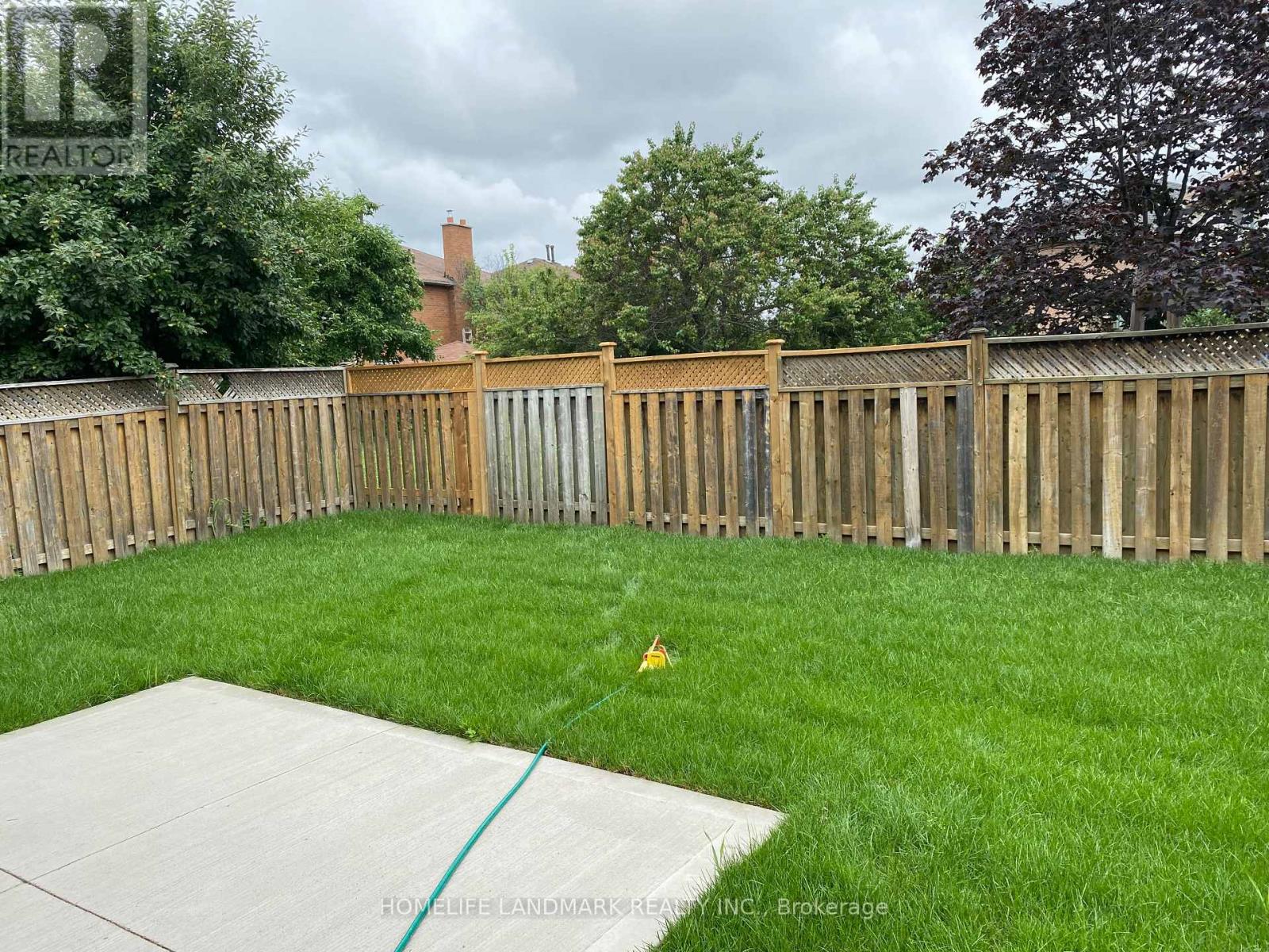 213 Barondale Drive, Mississauga, Ontario  L4Z 3N7 - Photo 3 - W13826708