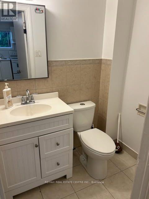 3324 Strabane Drive, Mississauga, Ontario  L5C 1W7 - Photo 14 - W13826728