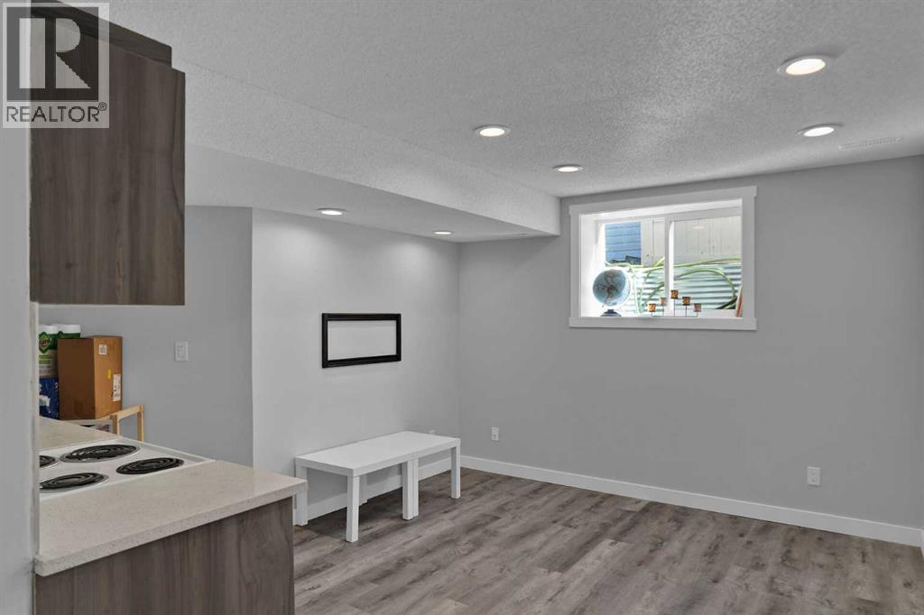 254 Hidden Spring Mews NW