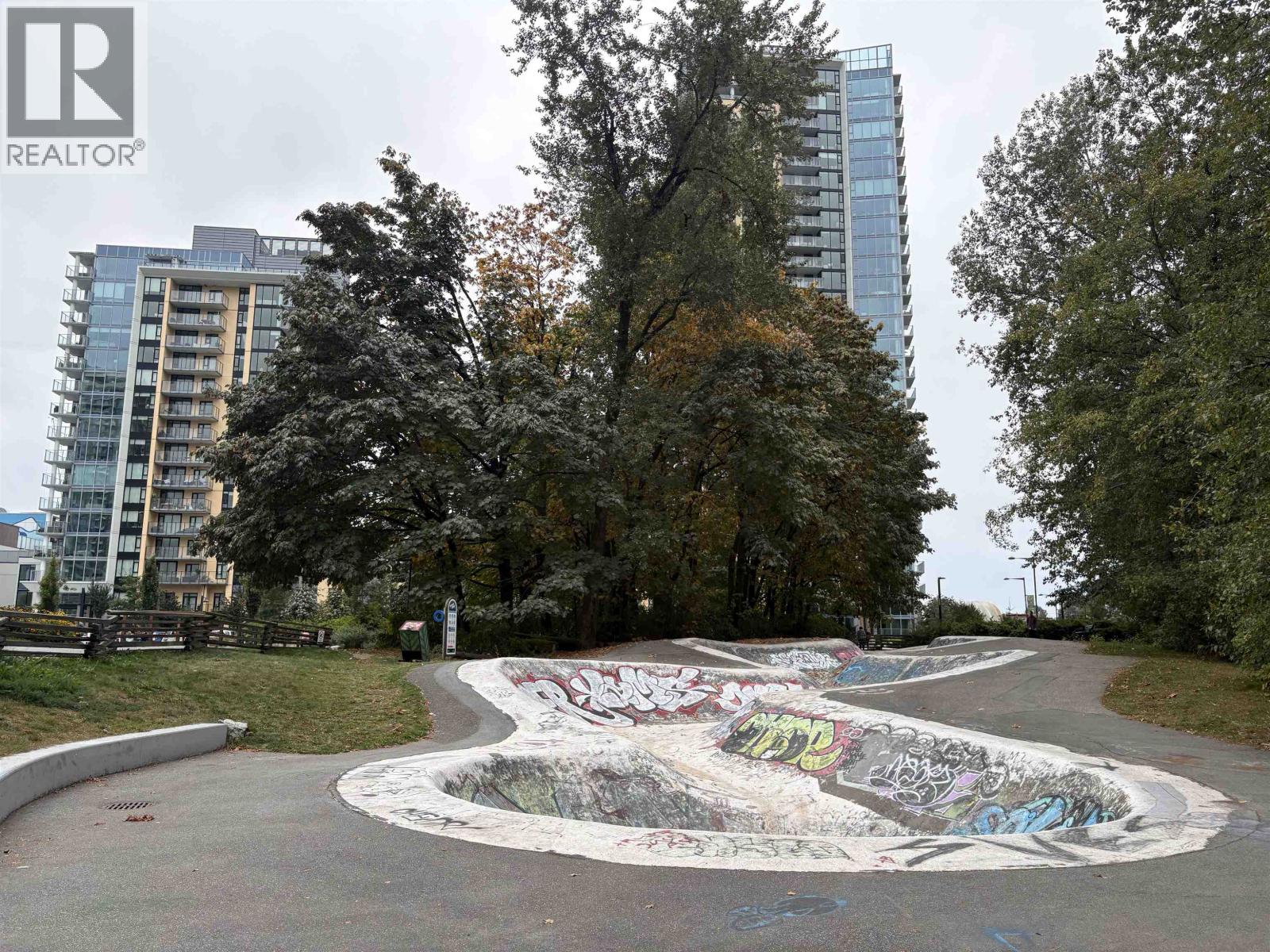 501 1401 Hunter Street, North Vancouver, British Columbia  V7J 0E2 - Photo 3 - R3169106