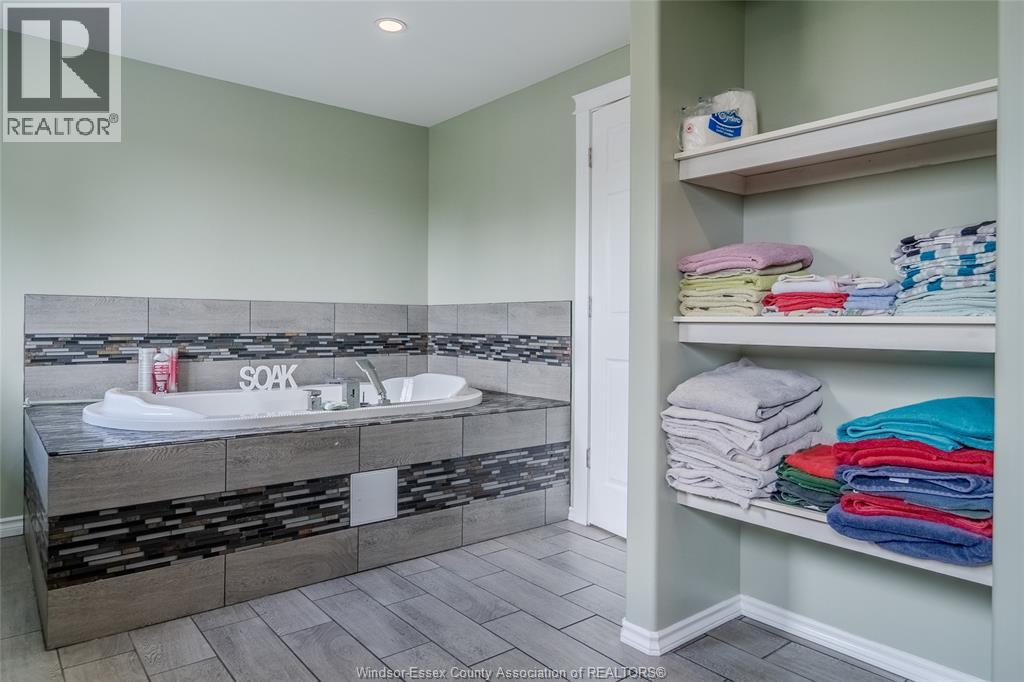 9880 Asgard Road, Windsor, Ontario  N8R 1E2 - Photo 24 - 26023463