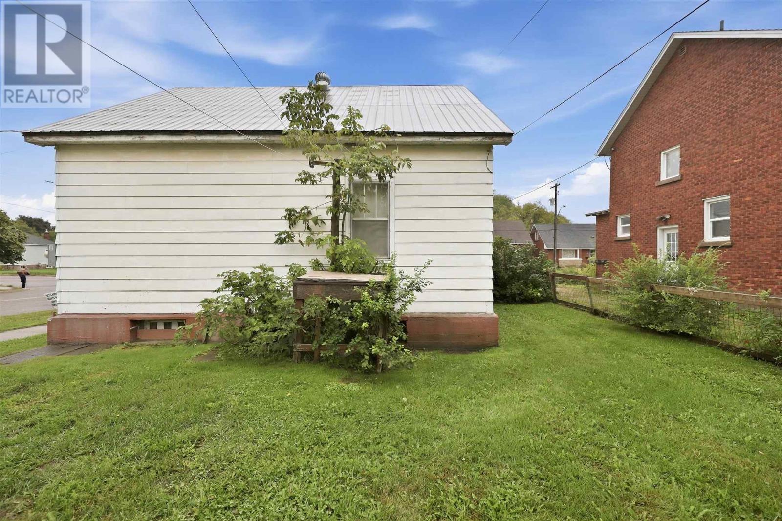32 Wallace Ter, Sault Ste. Marie, Ontario  P6C 1K1 - Photo 26 - SM262650