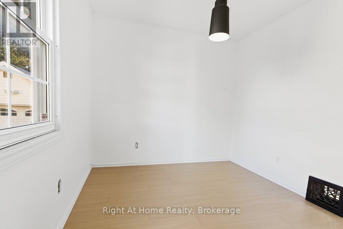 349 Kingsdale Avenue, Oshawa (O'neill), Ontario  L1G 5H4 - Photo 17 - E13826760