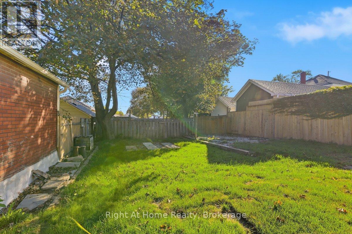 349 Kingsdale Avenue, Oshawa (O'neill), Ontario  L1G 5H4 - Photo 34 - E13826760