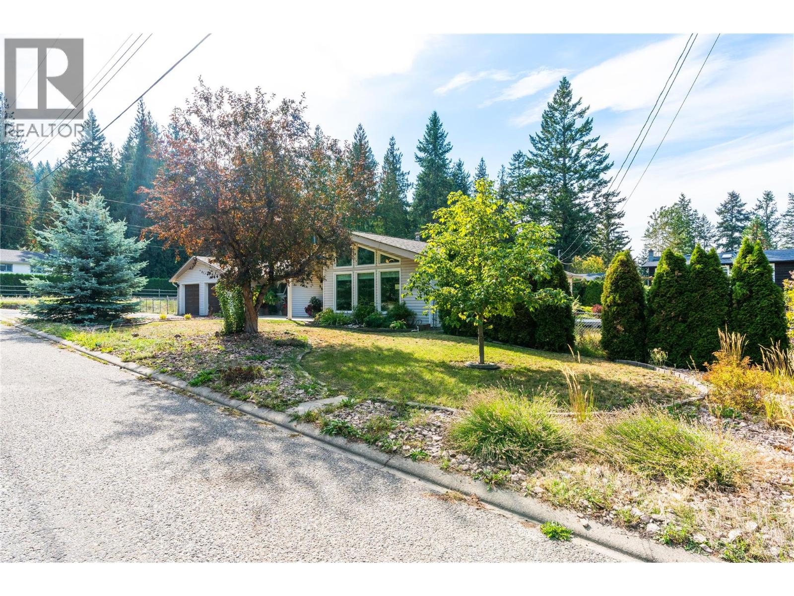 9434 Angus Drive, Coldstream, British Columbia  V1B 3G1 - Photo 3 - 10401420