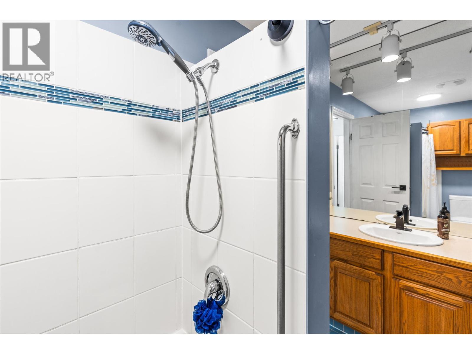 9434 Angus Drive, Coldstream, British Columbia  V1B 3G1 - Photo 21 - 10401420