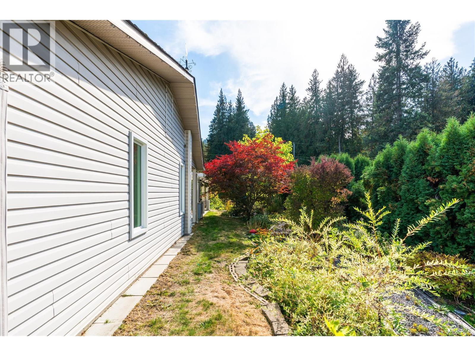 9434 Angus Drive, Coldstream, British Columbia  V1B 3G1 - Photo 38 - 10401420