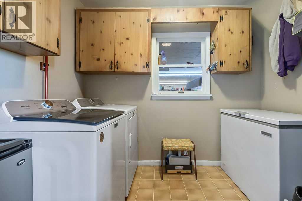 32126 Coal Trail W