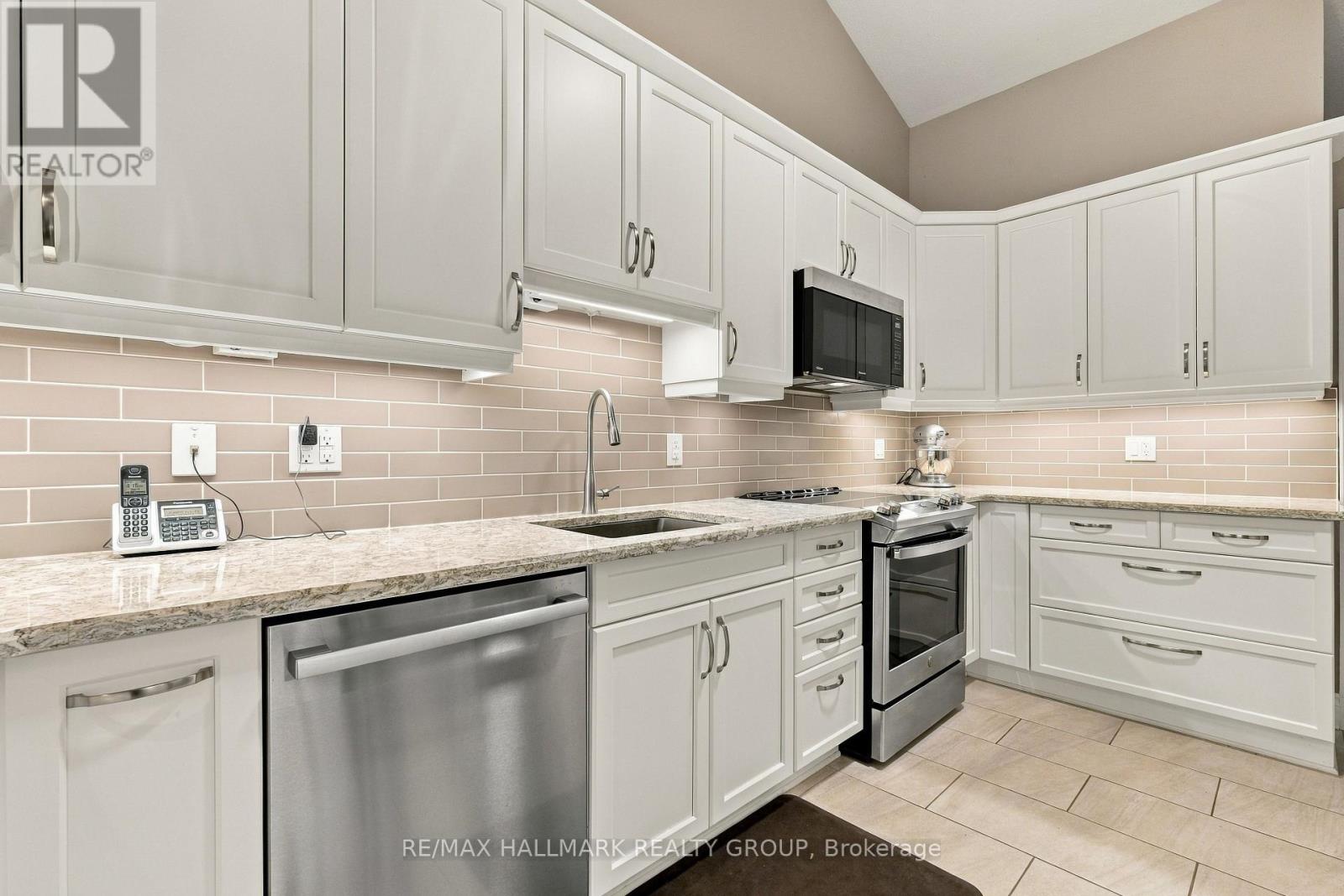 22 Grand Harbour Court, Ottawa, Ontario  K2S 1H2 - Photo 13 - X13792574