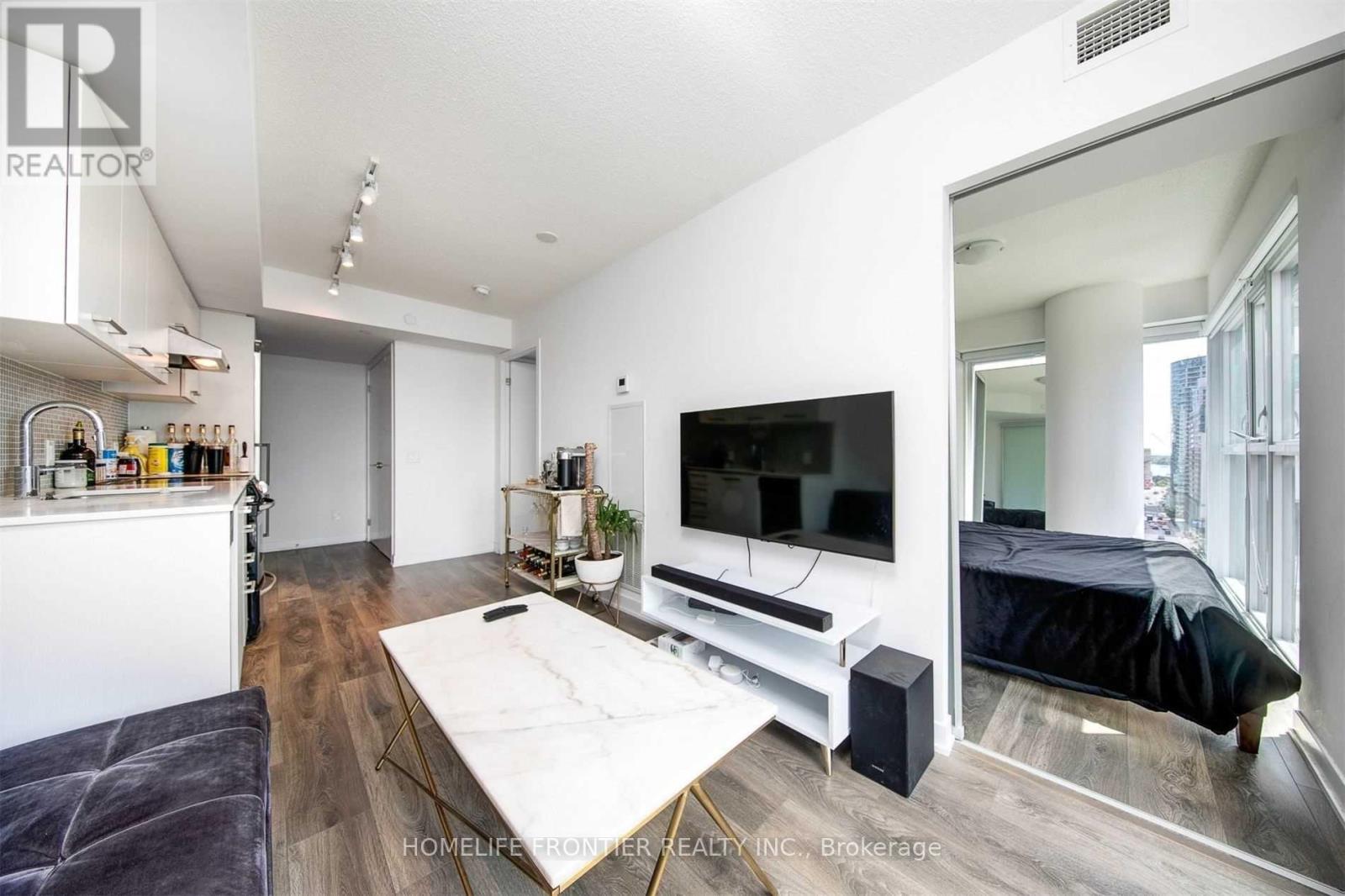 1103 - 87 Peter Street, Toronto, Ontario  M5V 0P1 - Photo 11 - C13726796