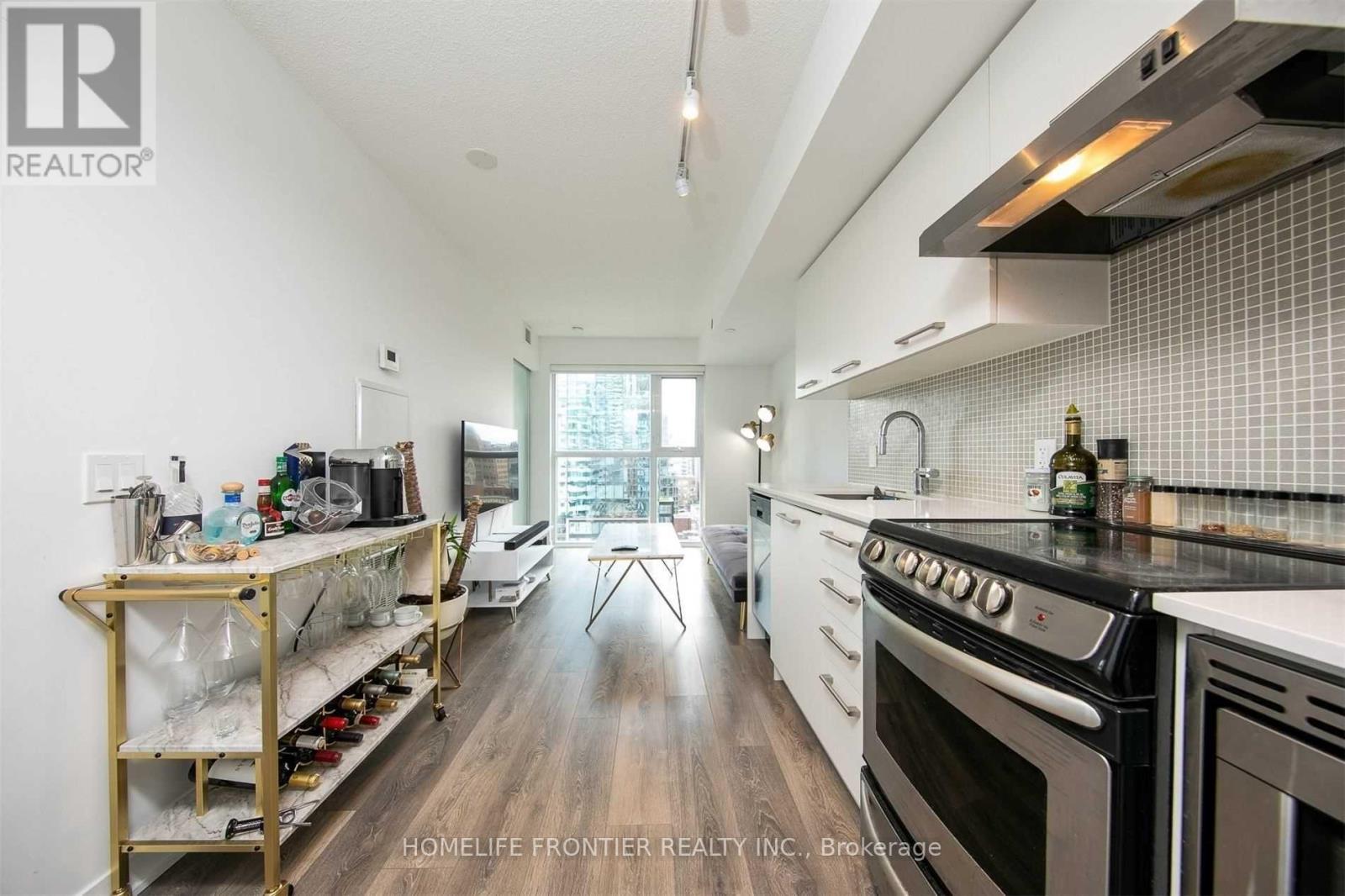 1103 - 87 Peter Street, Toronto, Ontario  M5V 0P1 - Photo 4 - C13726796