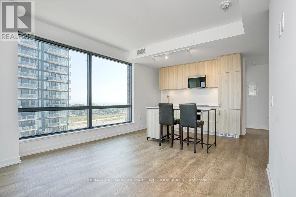 712 - 251 Masonry Way, Mississauga, Ontario L5H 0A9 - Photo 2 - W13826742