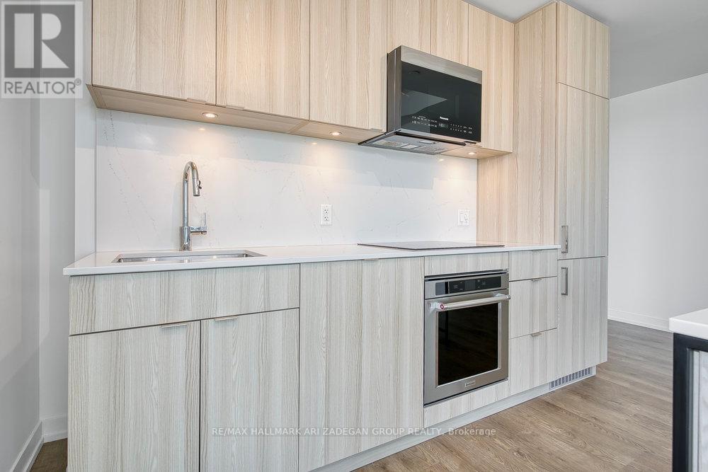 712 - 251 Masonry Way, Mississauga, Ontario L5H 0A9 - Photo 3 - W13826742