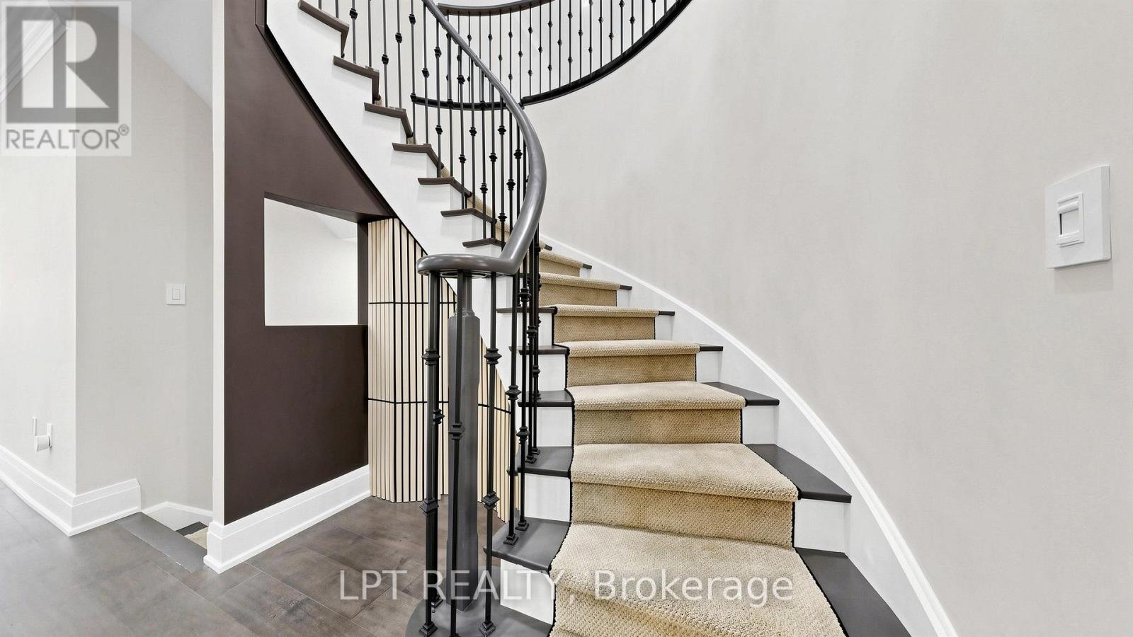 4 Plentywood Drive, Brampton, Ontario L6Y 0V2 - Photo 17 - W13826764