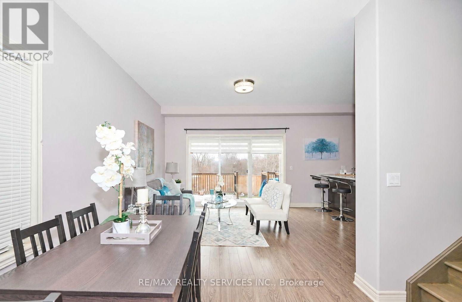 Upper - 6045 Ernest Crescent, Niagara Falls, Ontario L2H 0H9 - Photo 3 - X13826762