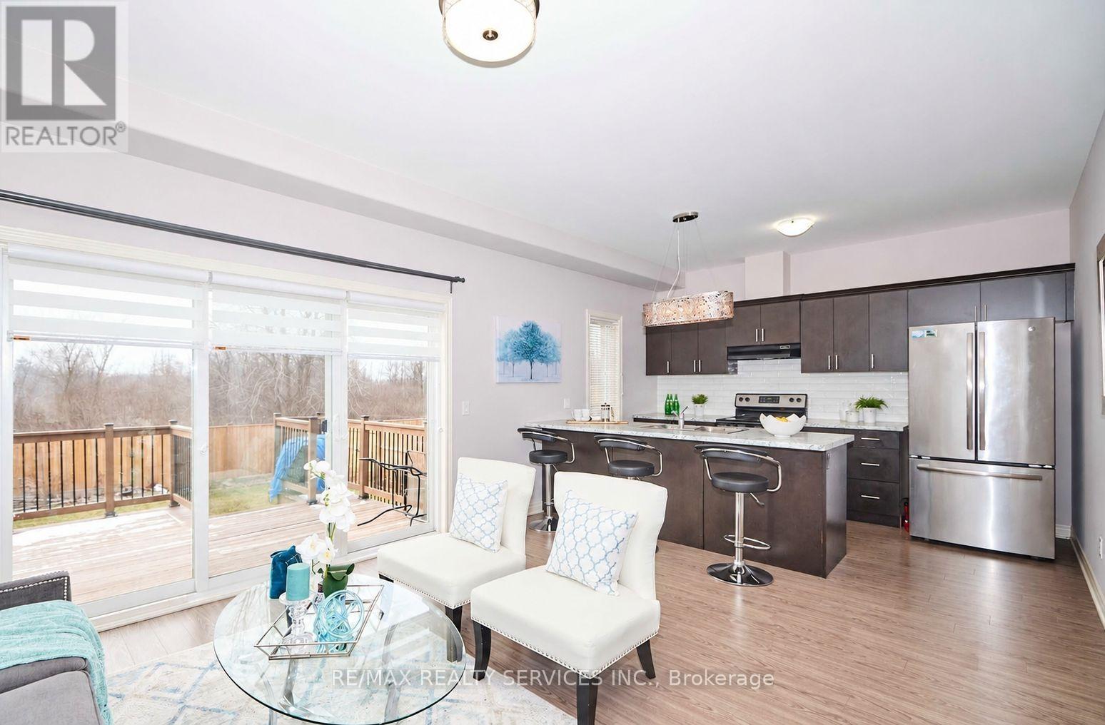 Upper - 6045 Ernest Crescent, Niagara Falls, Ontario L2H 0H9 - Photo 4 - X13826762