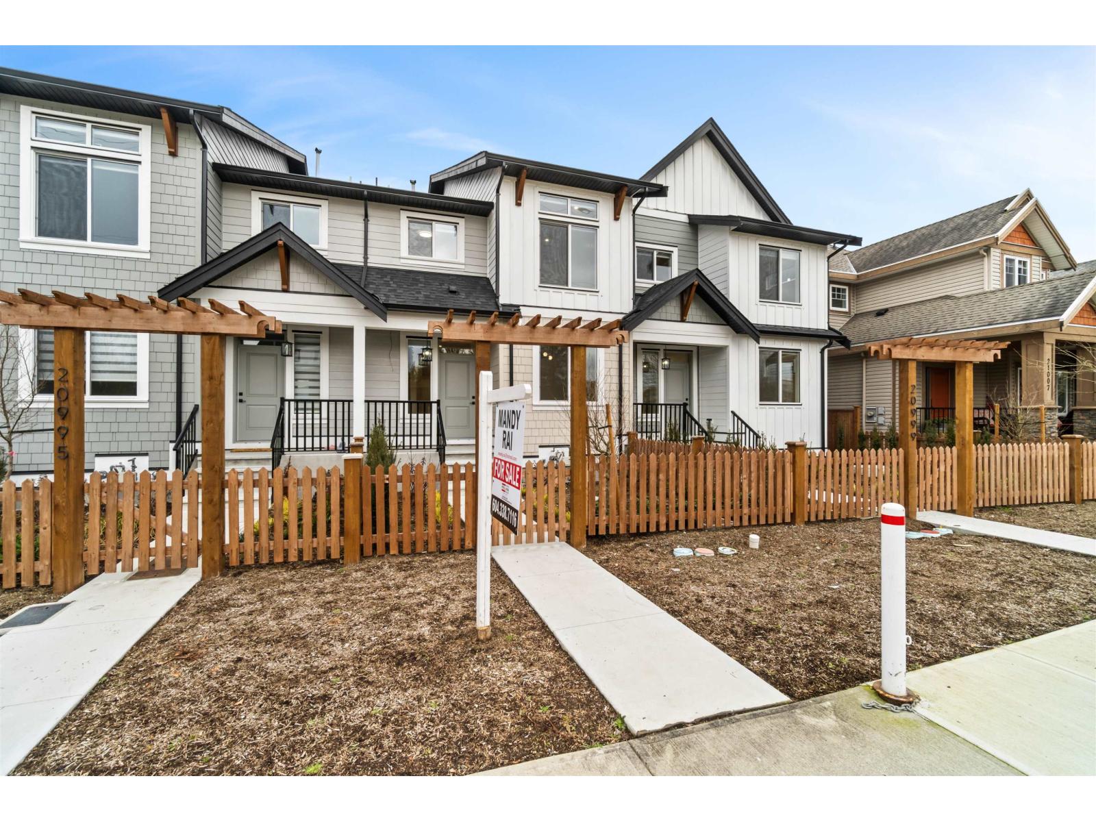 20997 83 AVENUE, Langley, British Columbia