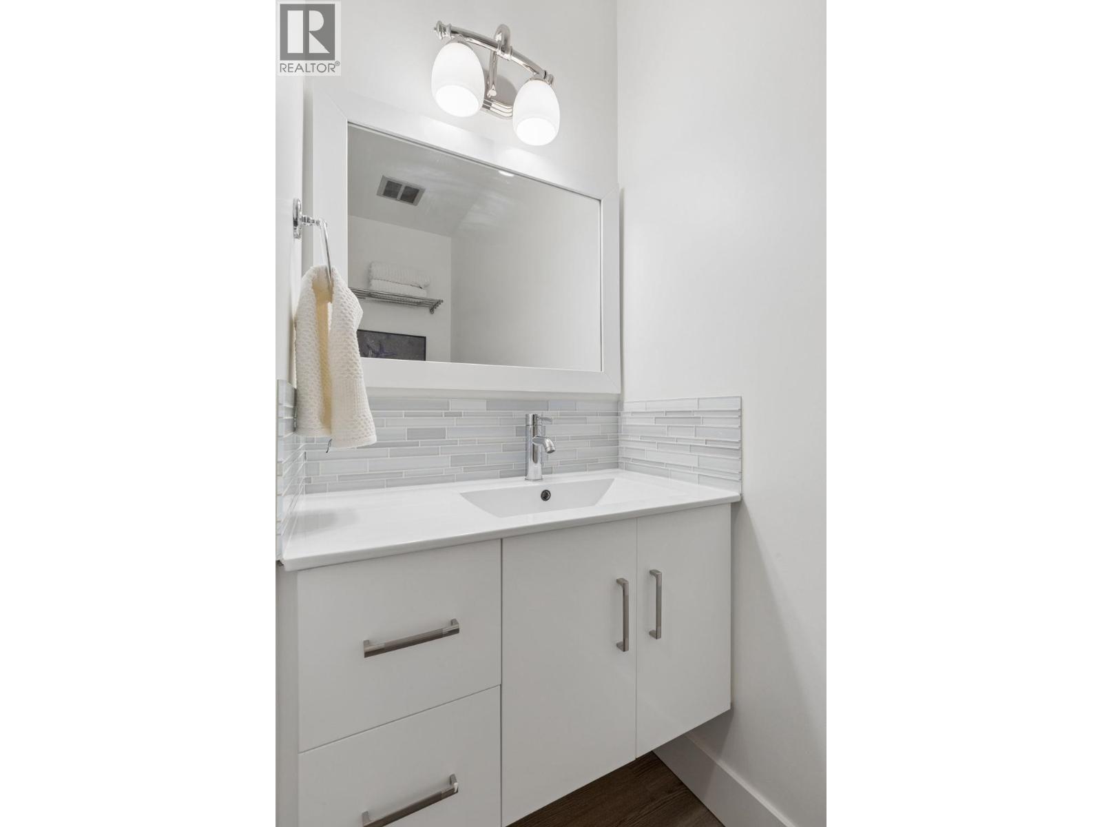 303 236 W 2nd Street, North Vancouver, British Columbia  V7M 1C6 - Photo 21 - R3169369