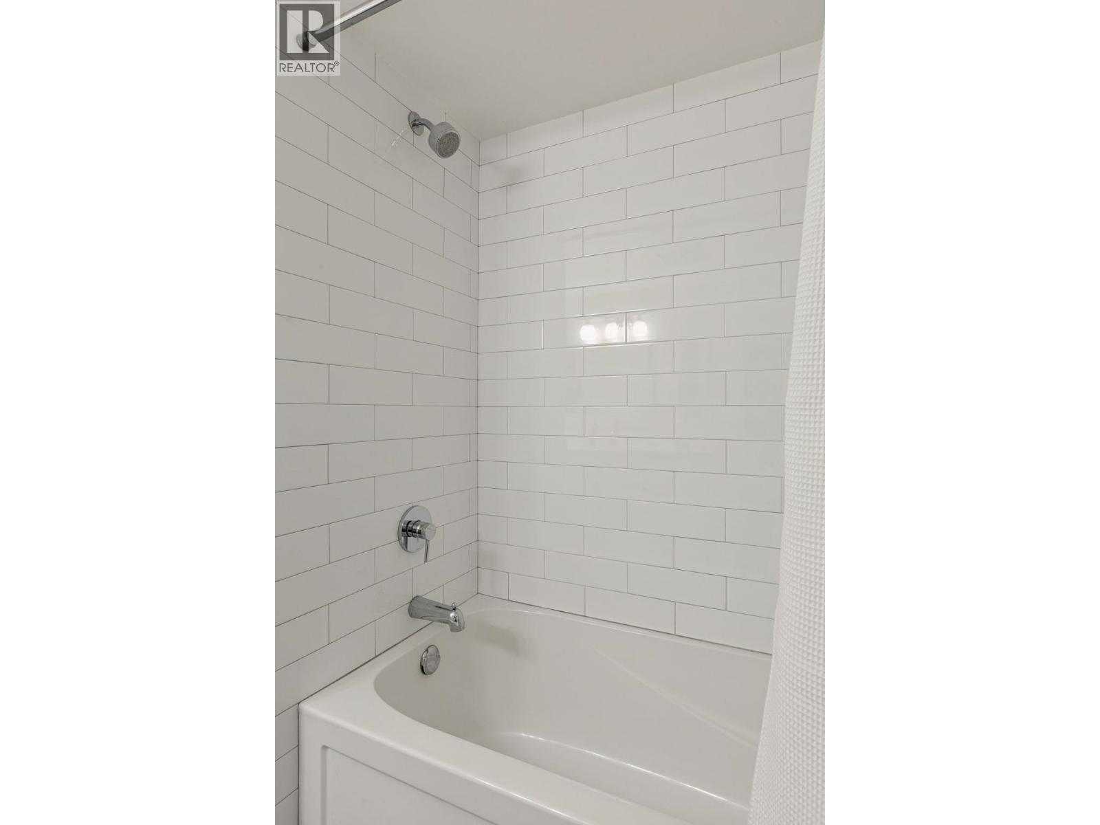 303 236 W 2nd Street, North Vancouver, British Columbia  V7M 1C6 - Photo 23 - R3169369