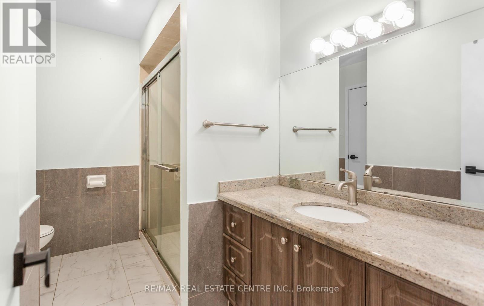 879 Consort Crescent, Mississauga, Ontario  L5C 1J8 - Photo 25 - W13822548